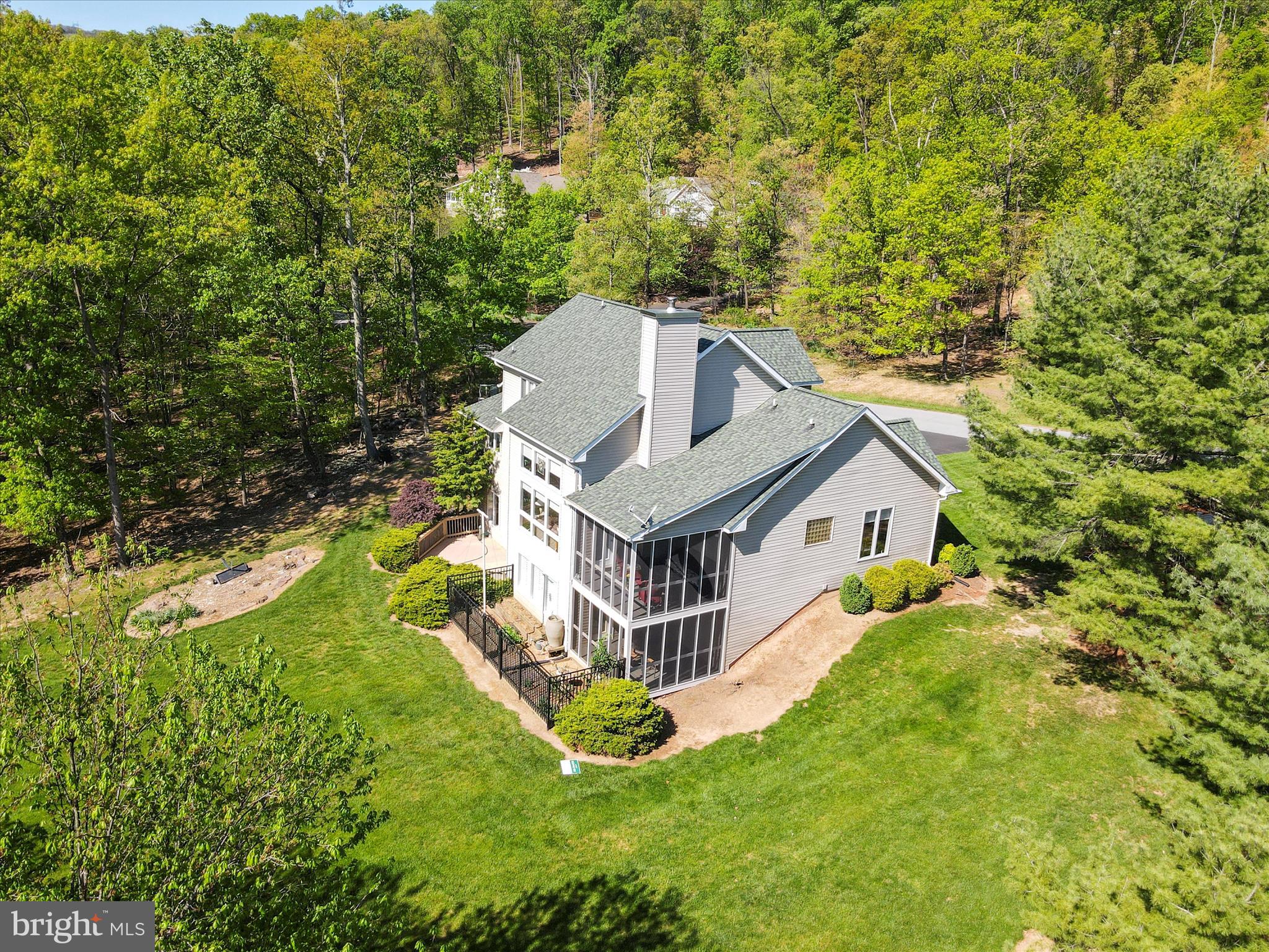 THE WOODS - Residential