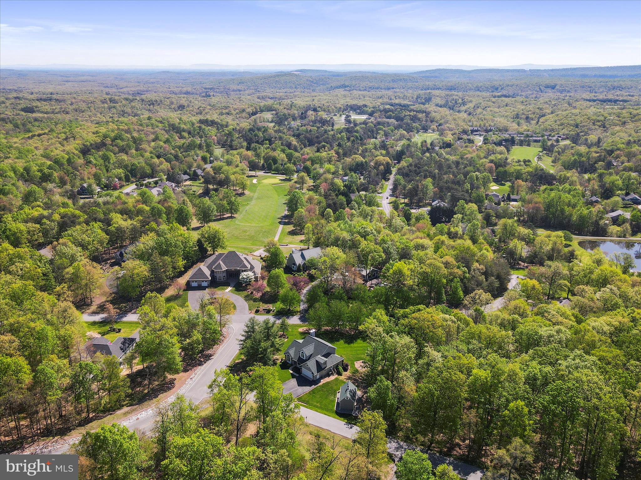 THE WOODS - Residential