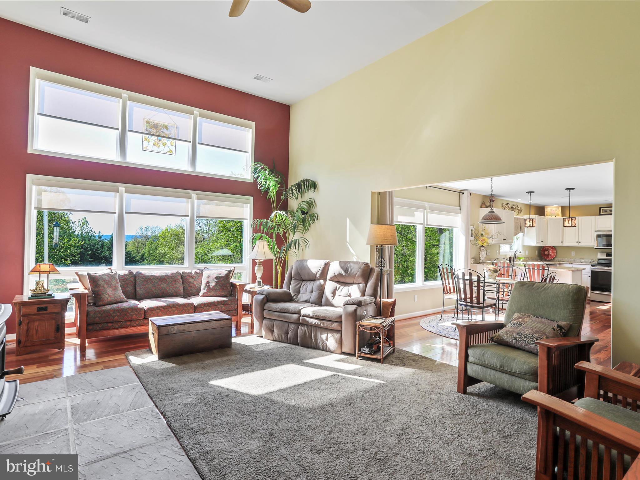 THE WOODS - Residential