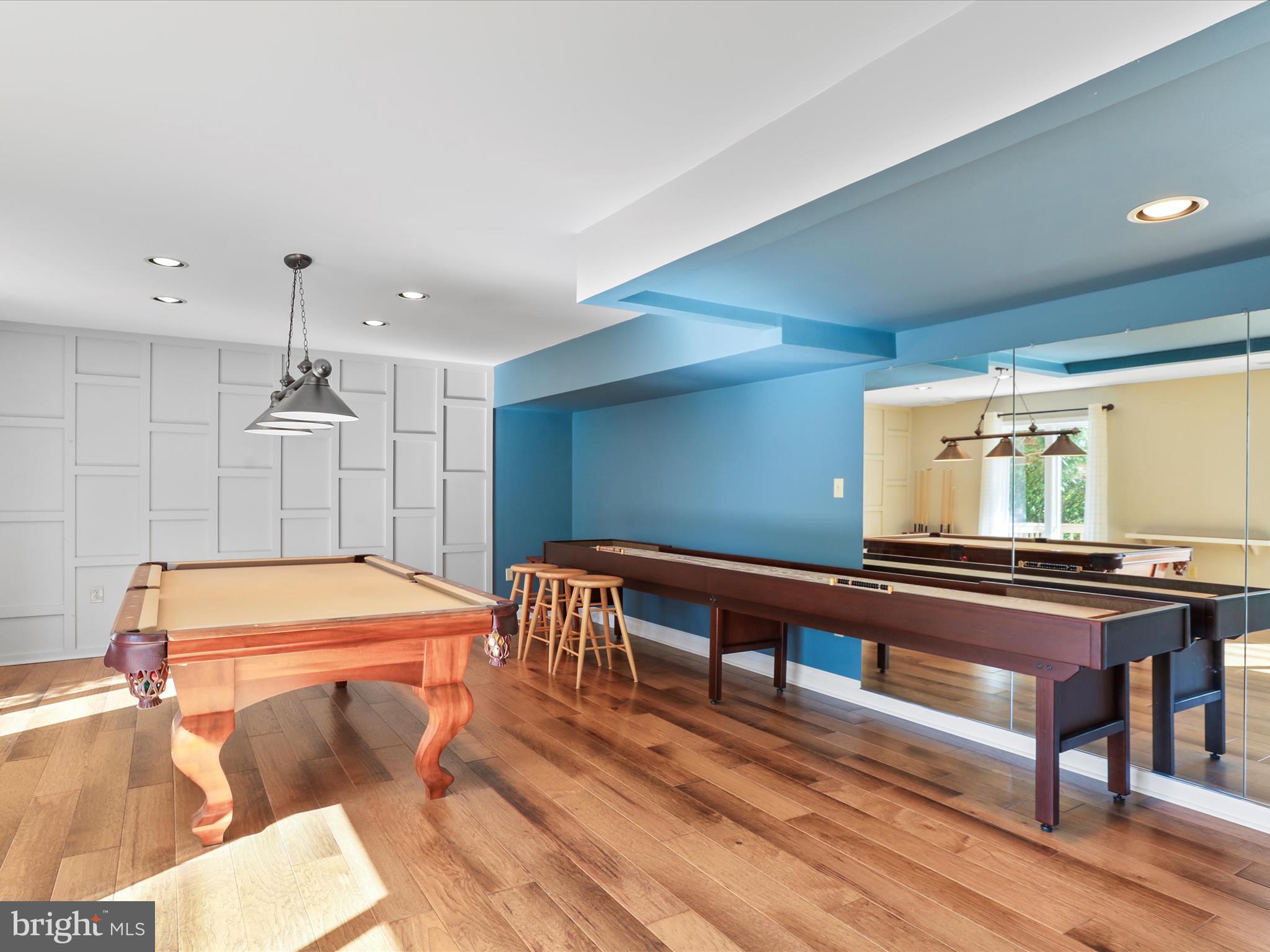 THE WOODS - Residential