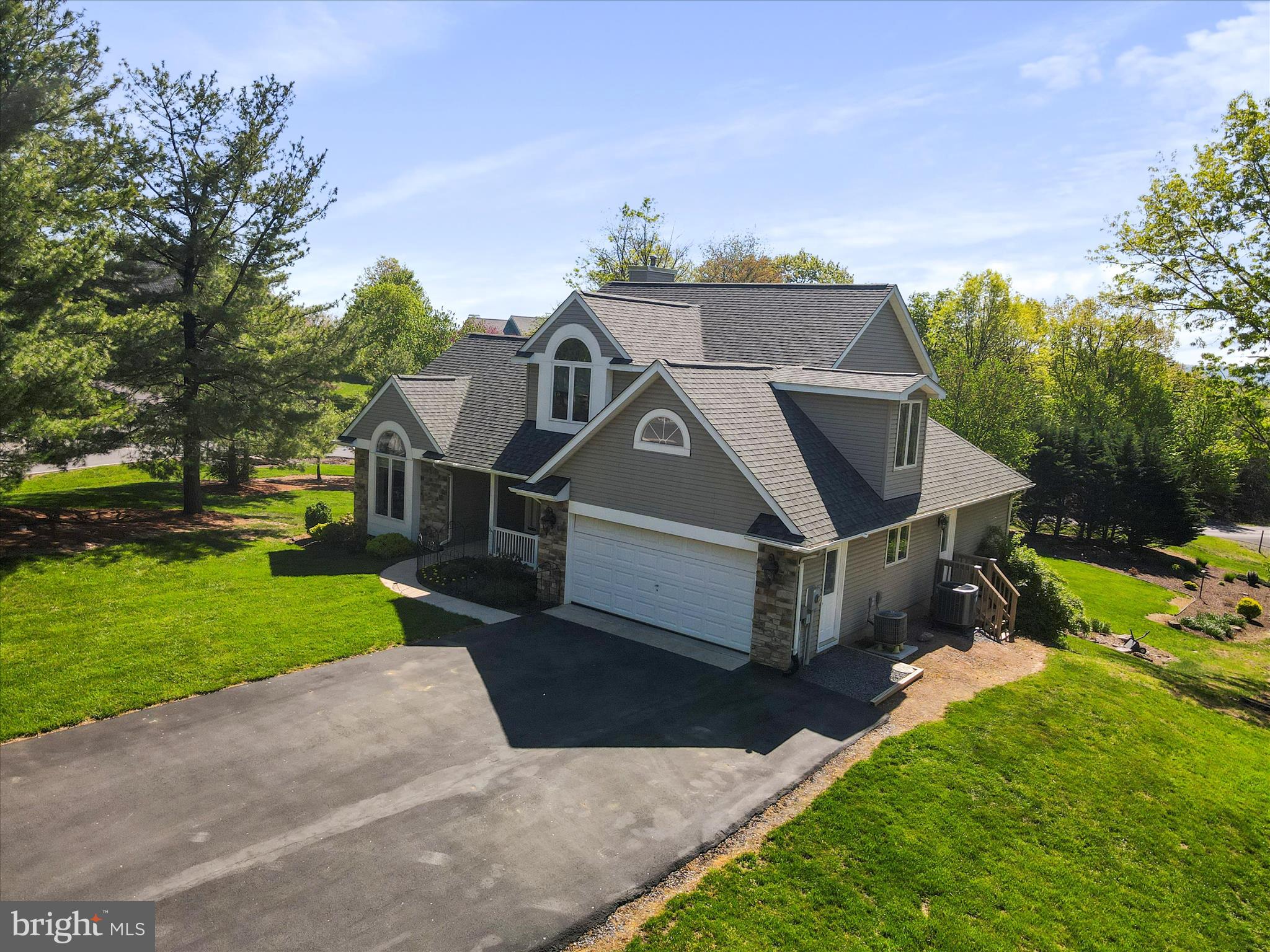 THE WOODS - Residential