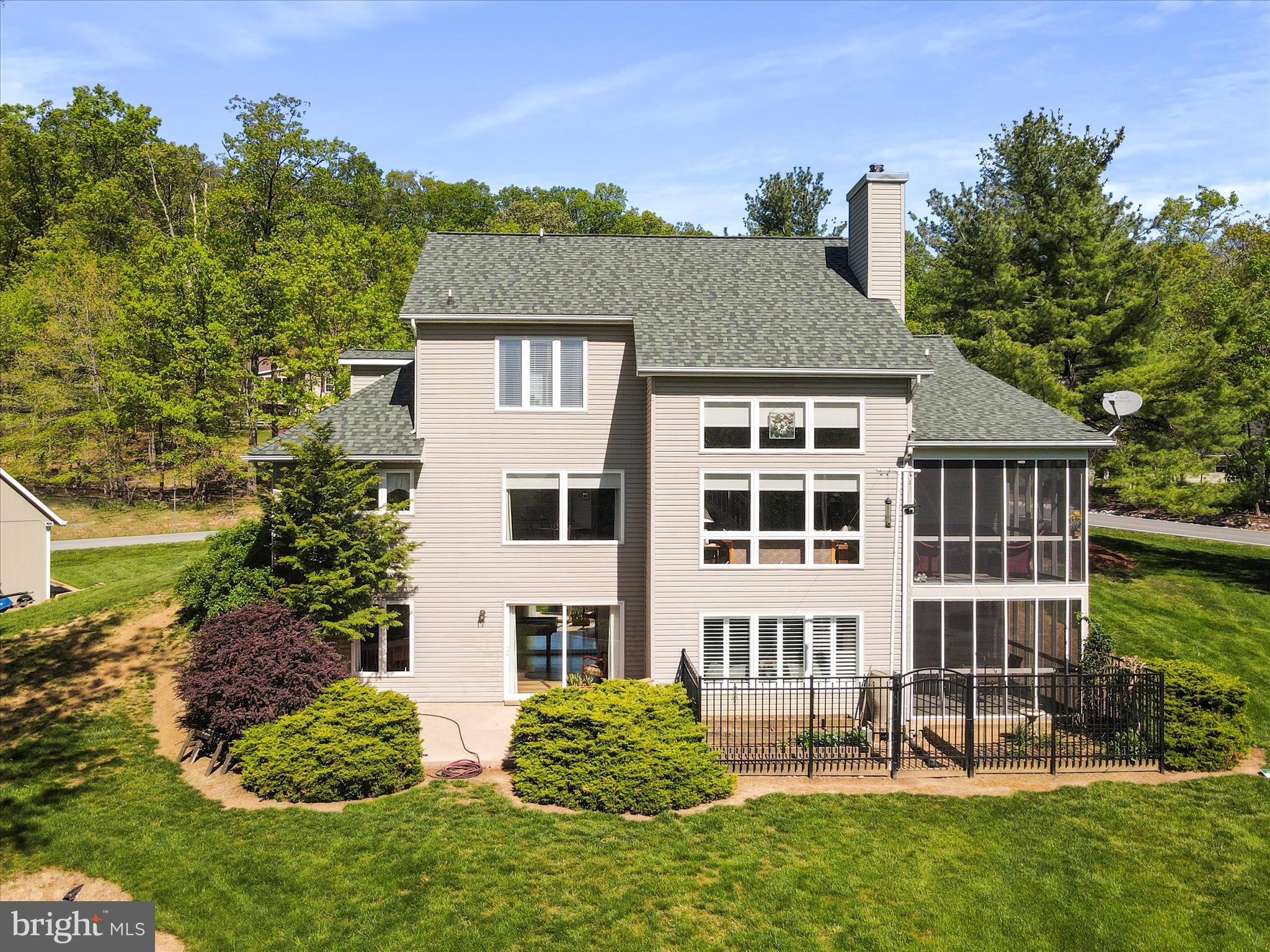 THE WOODS - Residential