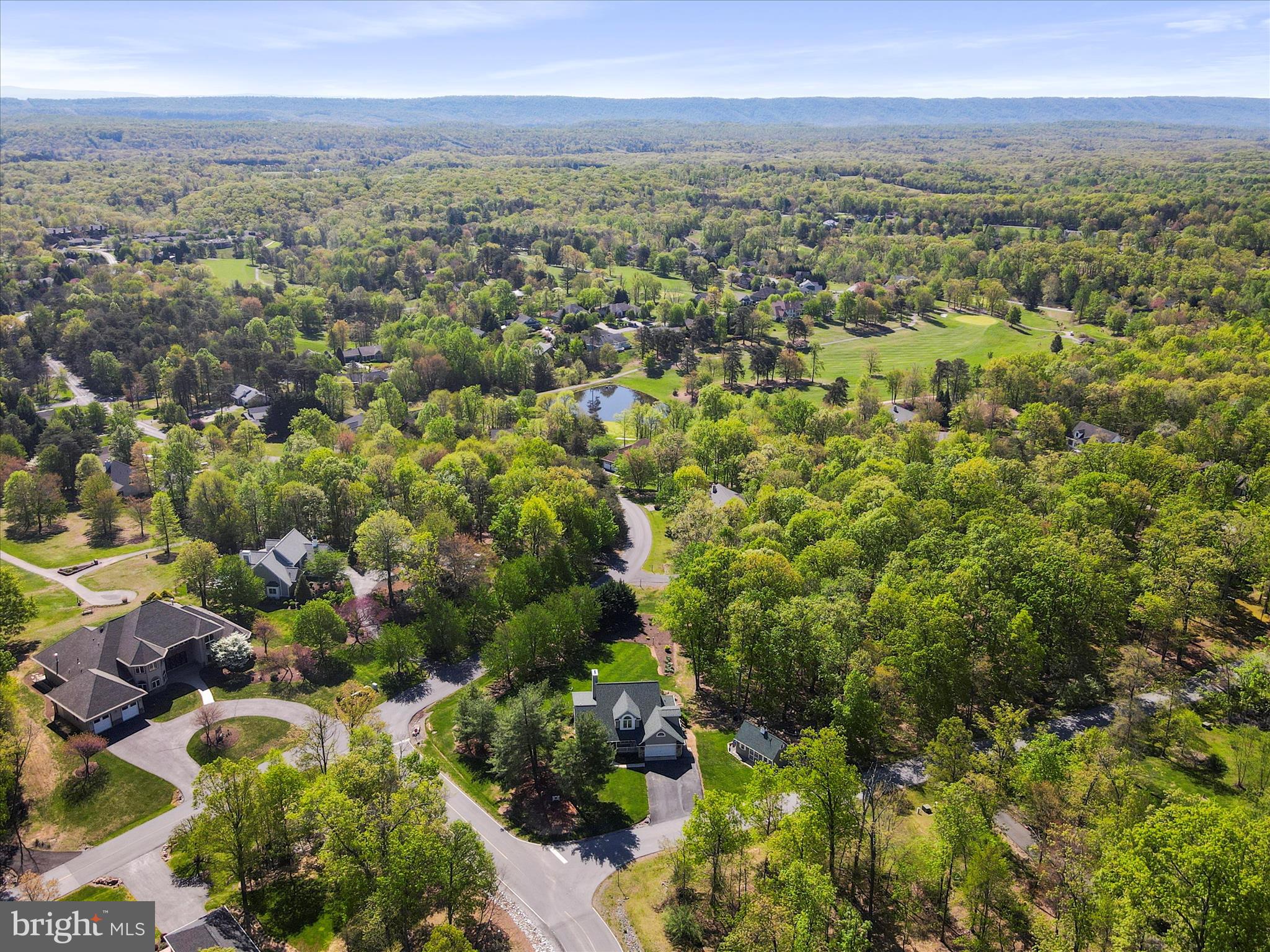 THE WOODS - Residential