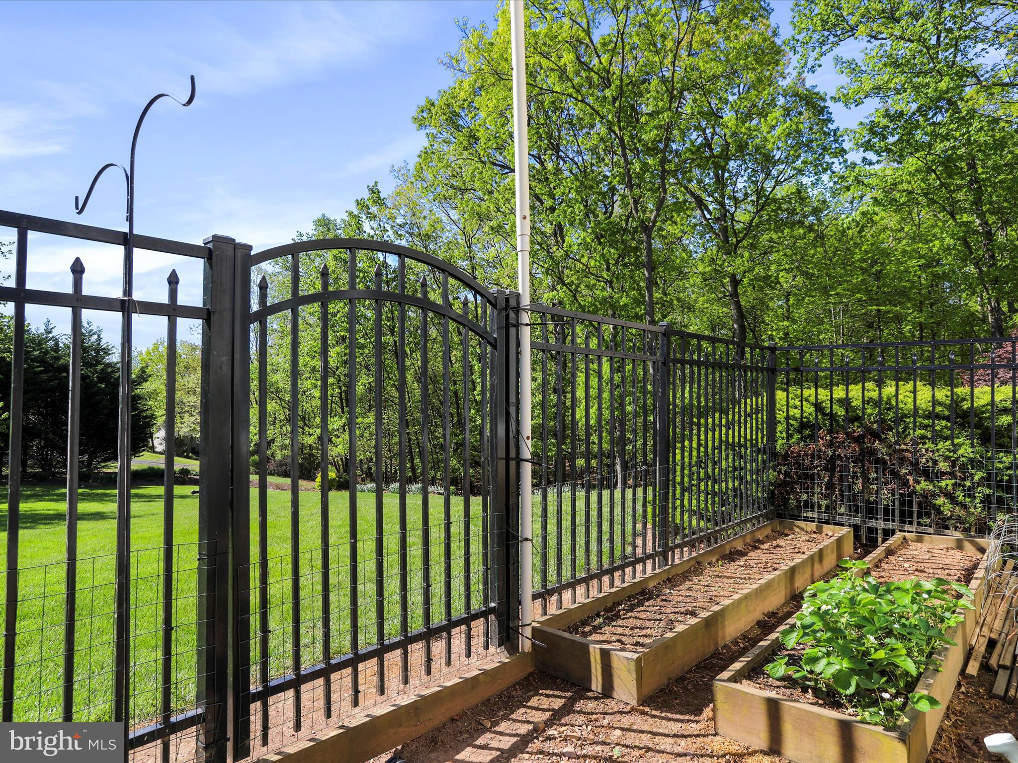 THE WOODS - Residential