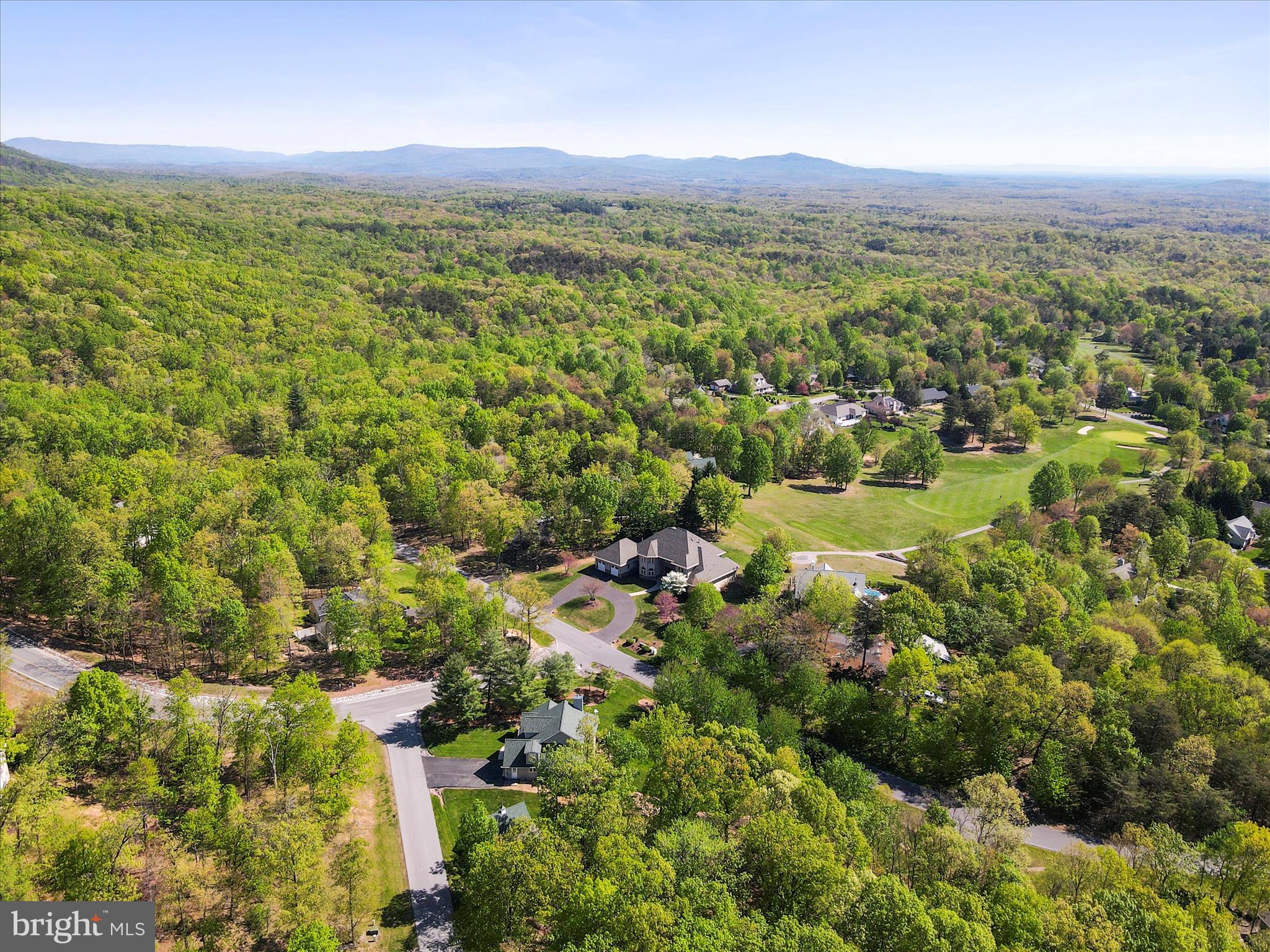 THE WOODS - Residential