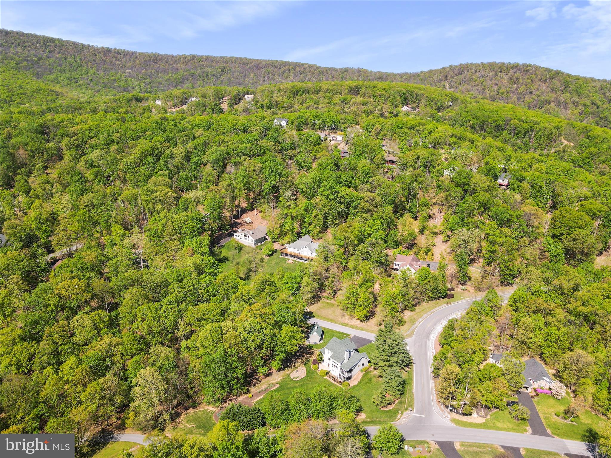 THE WOODS - Residential