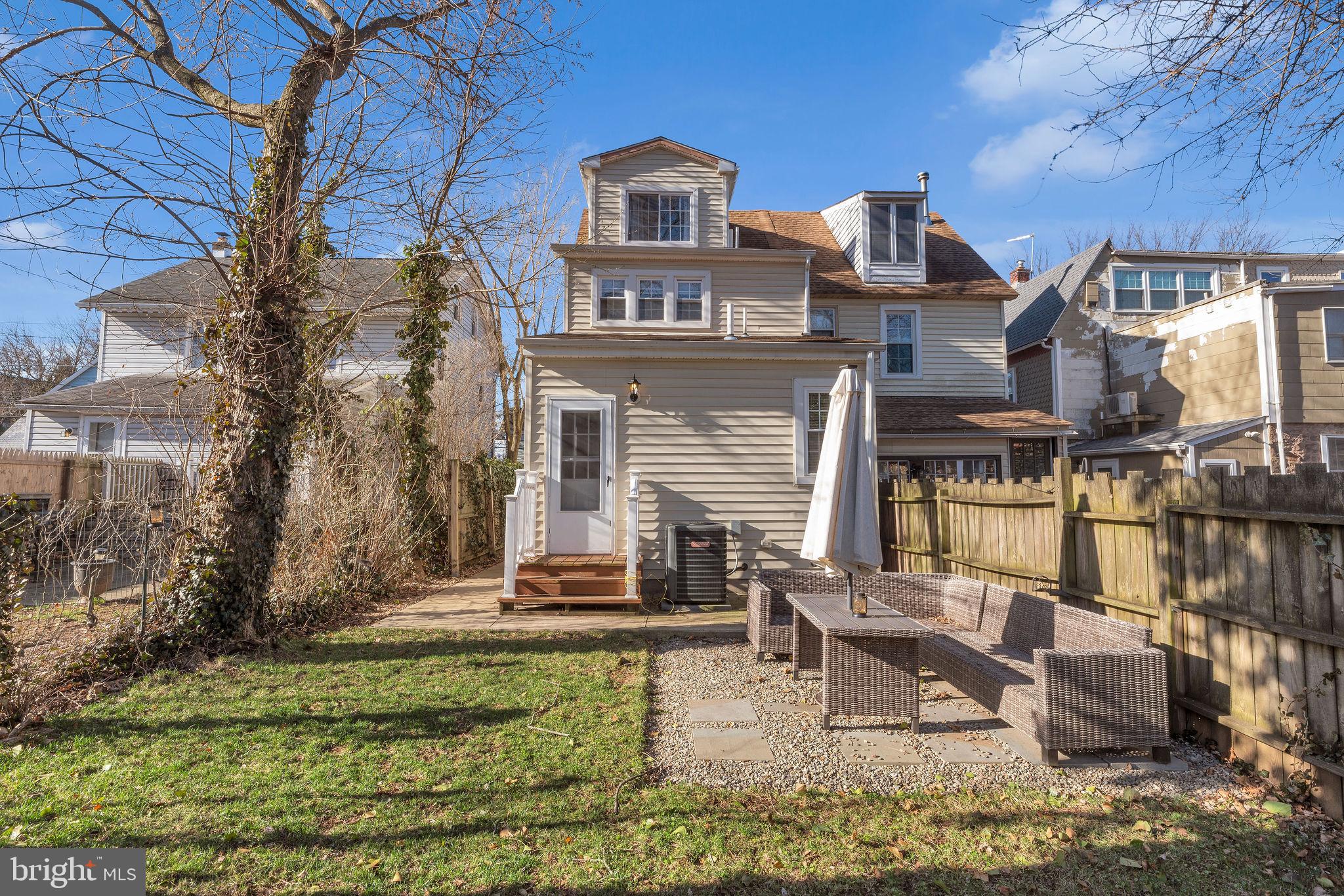 DOYLESTOWN BORO - Residential