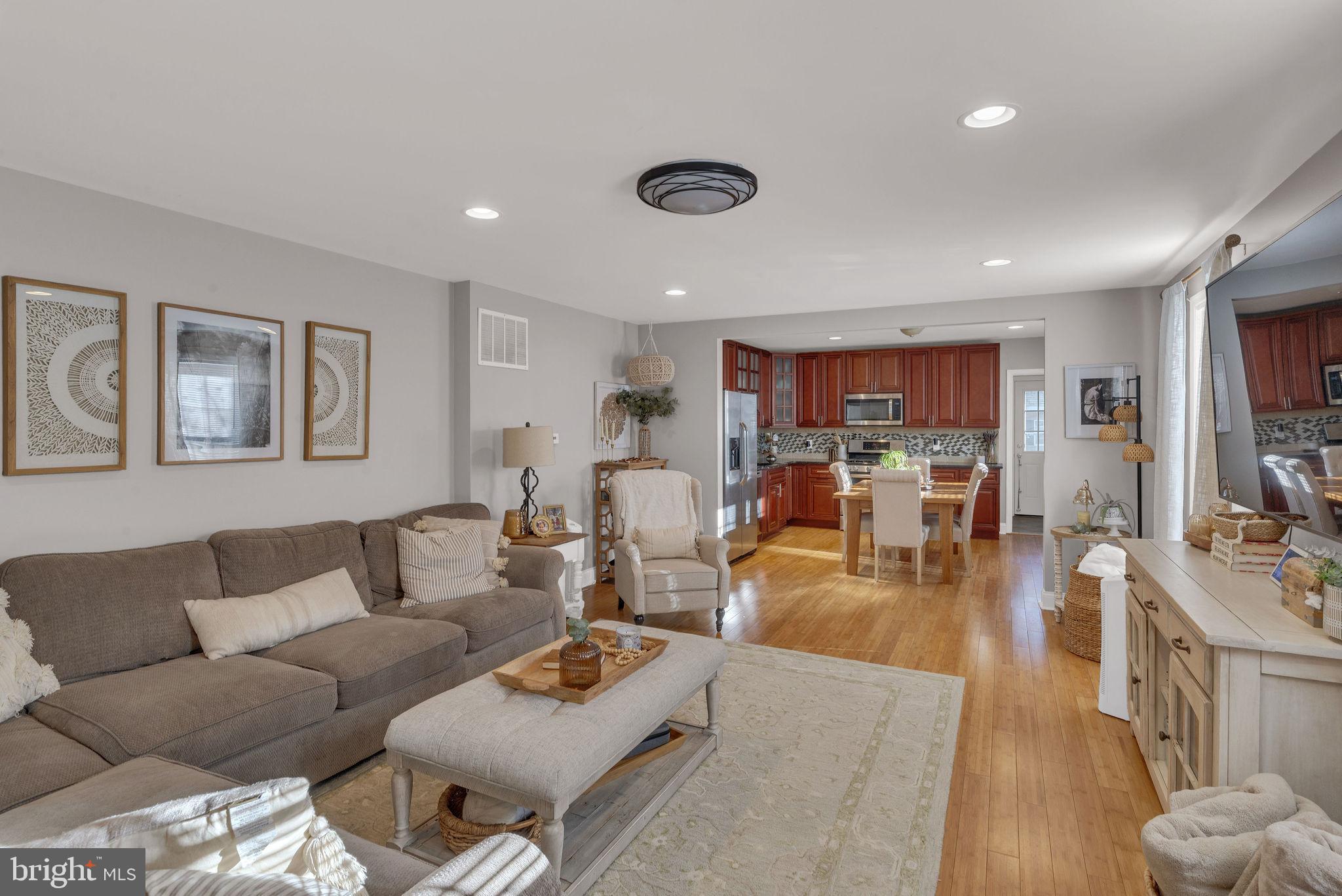 DOYLESTOWN BORO - Residential