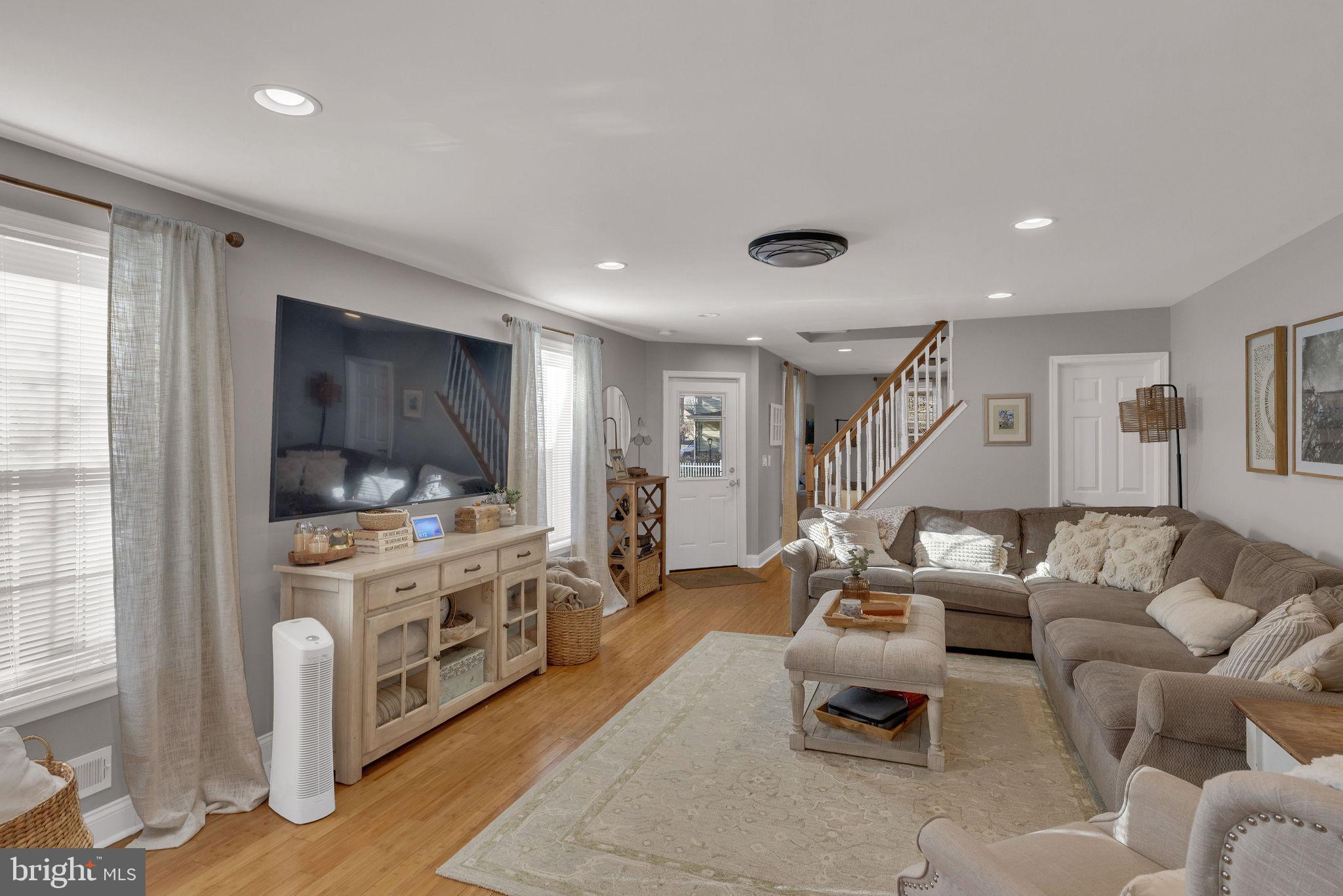 DOYLESTOWN BORO - Residential