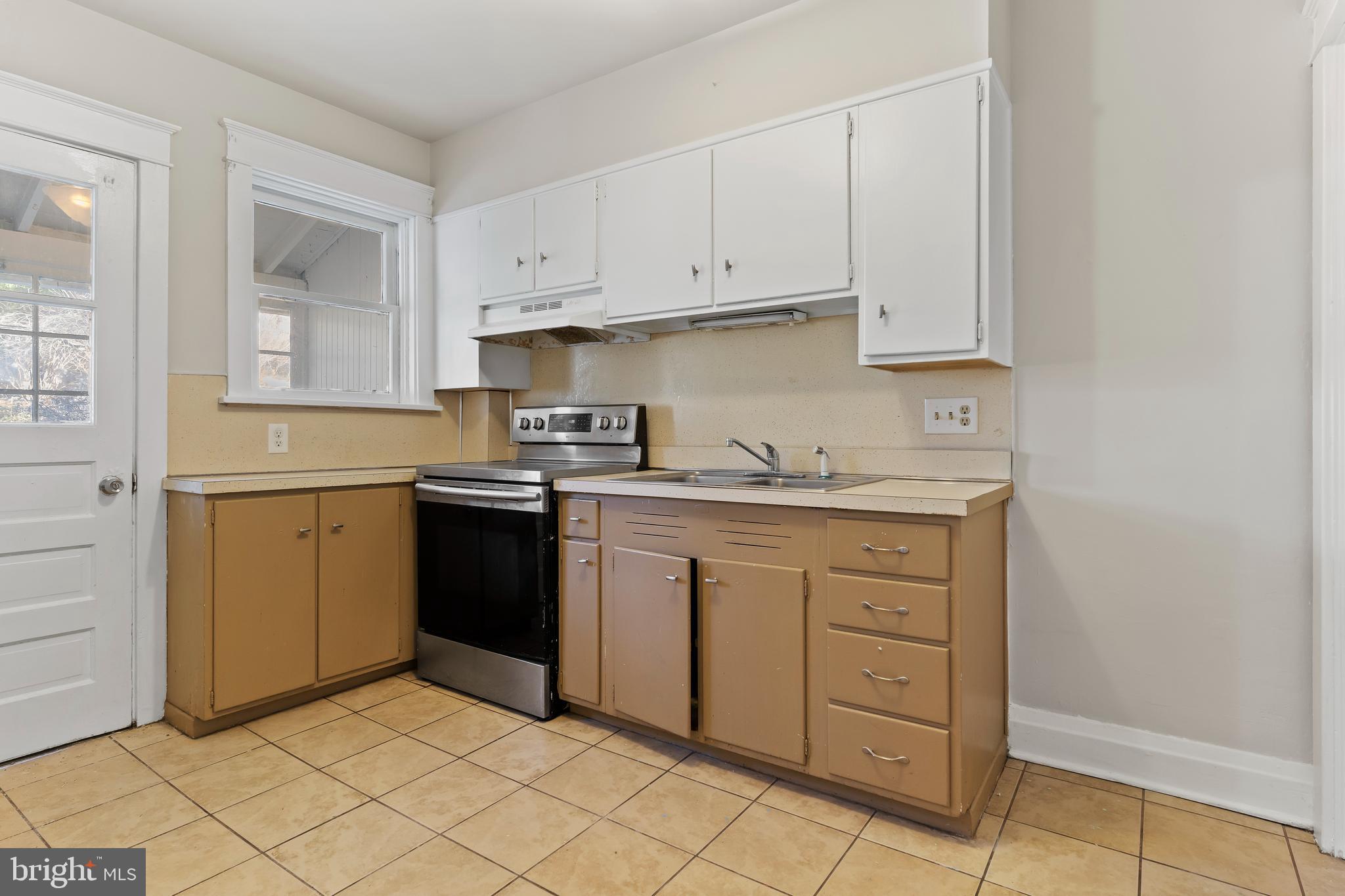 CAMP HILL - Residential