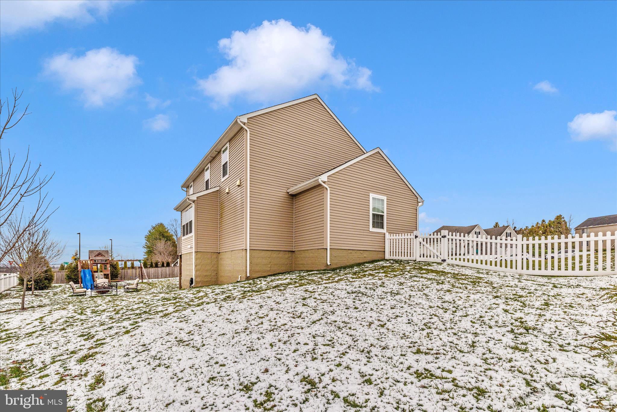 CLOVER HILL III - Residential