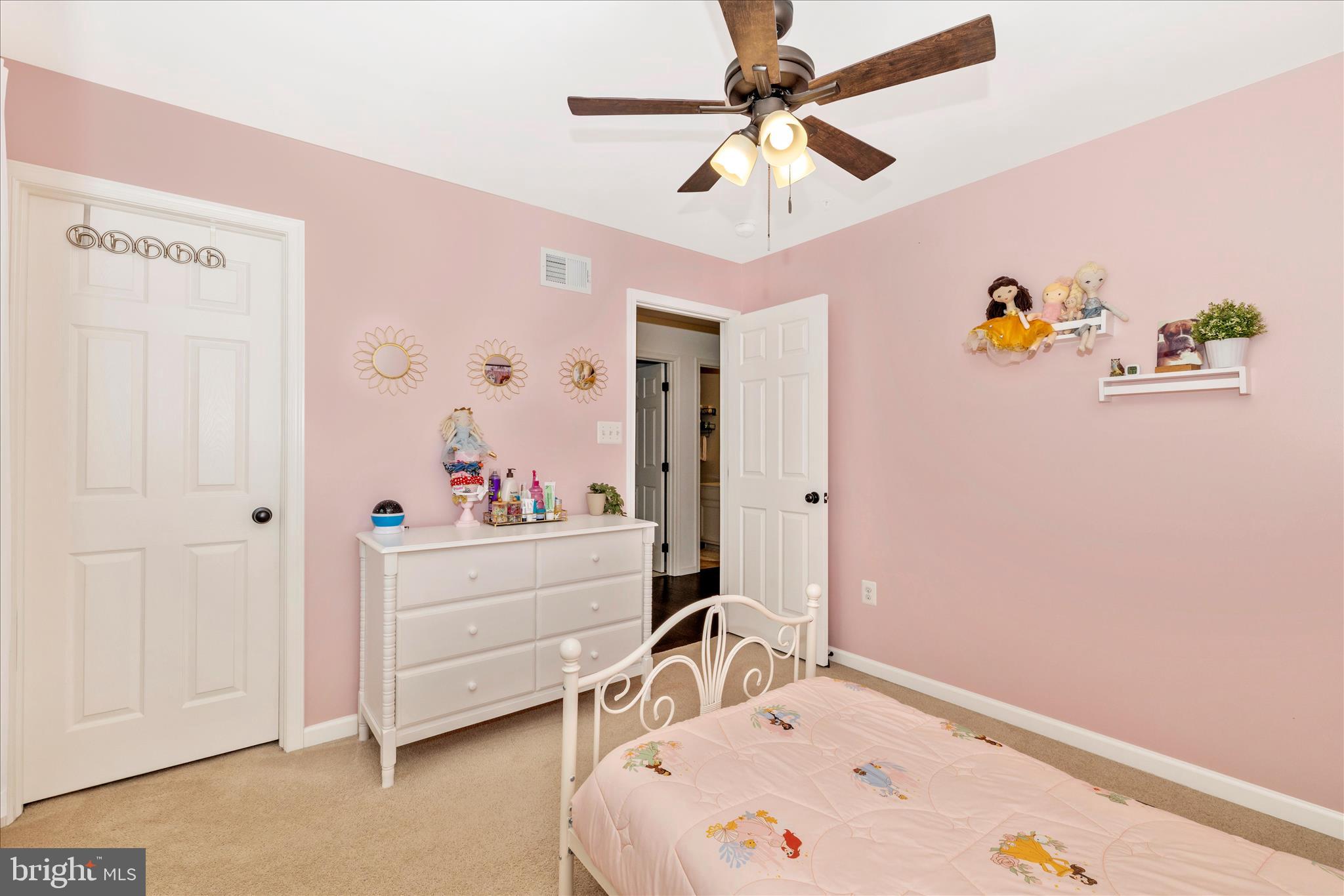 CLOVER HILL III - Residential