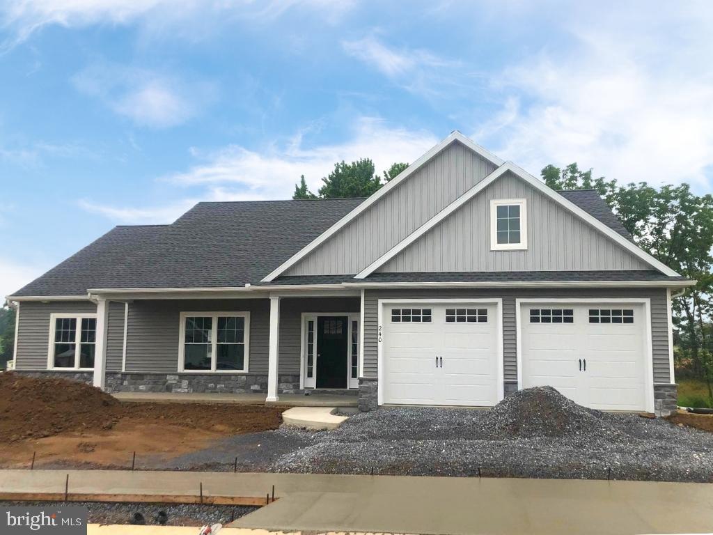 STONEYBROOK OF ELIZABETHTOWN - Residential