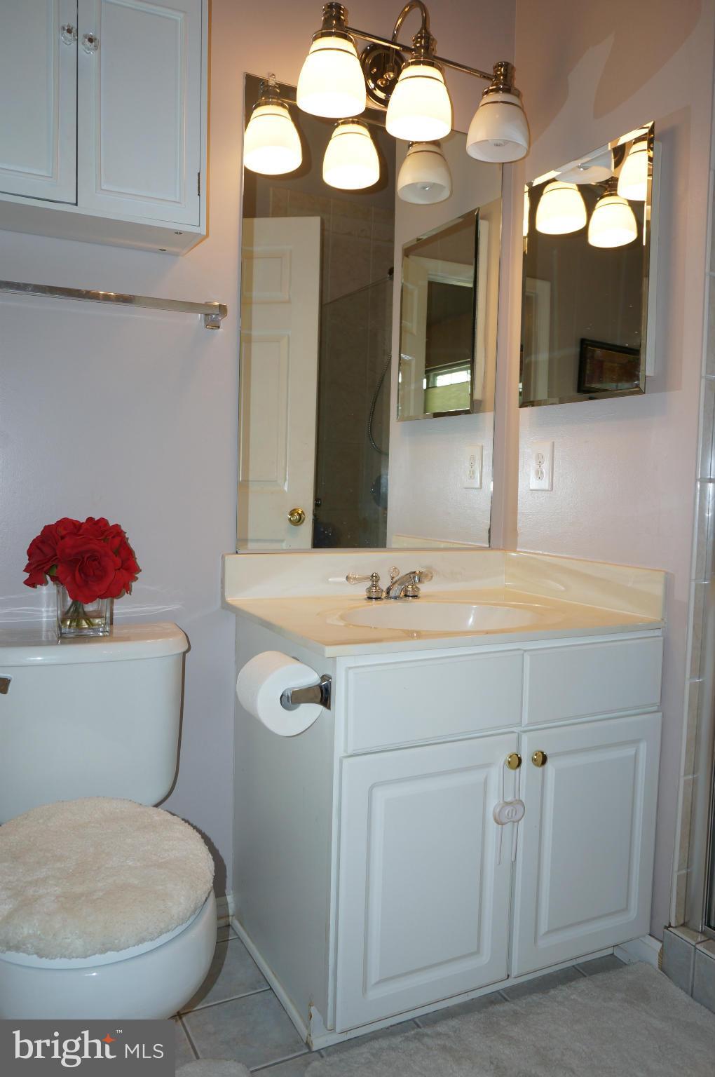 TRAILS AT WOODLOT - Residential Lease