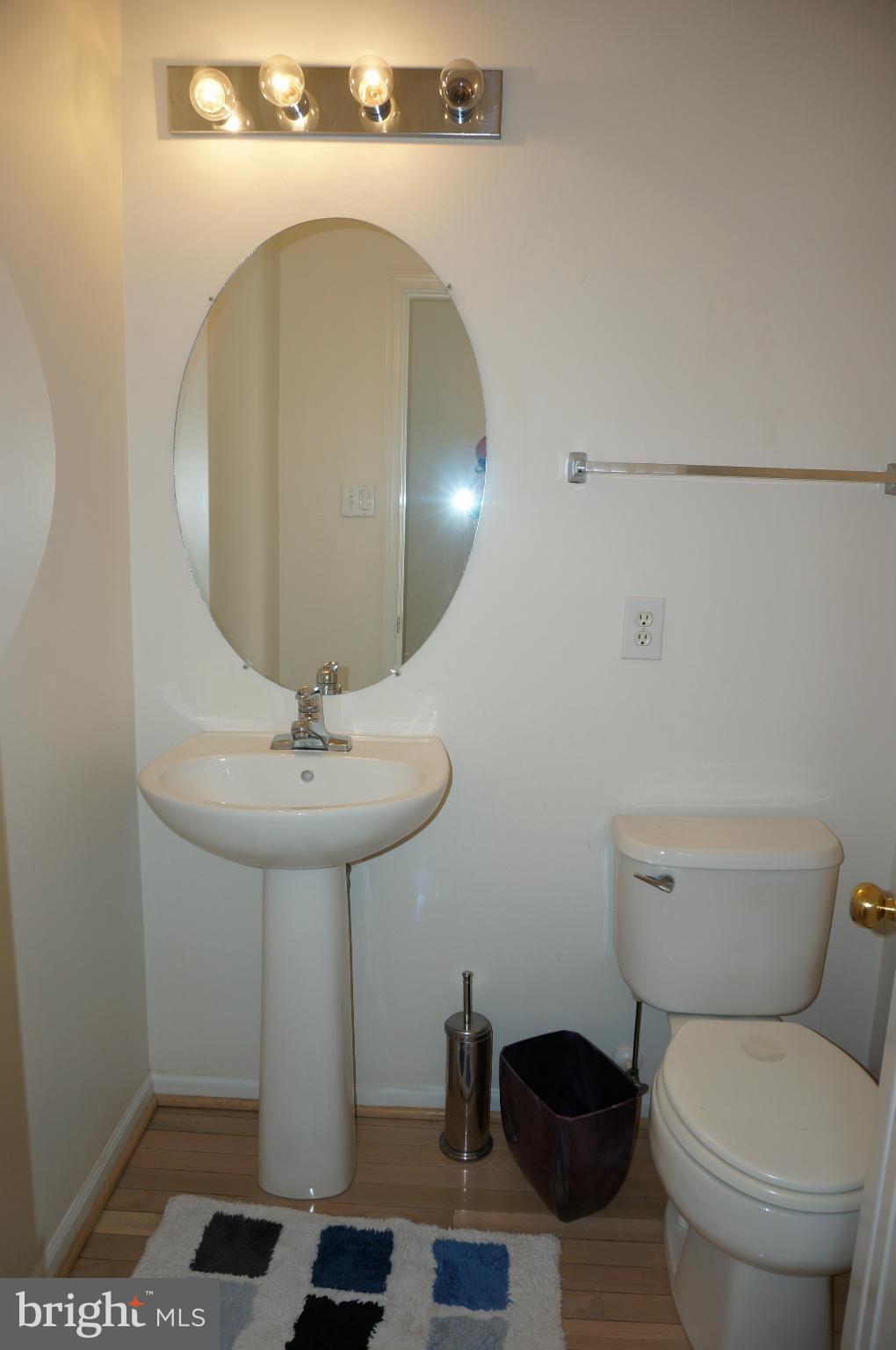 TRAILS AT WOODLOT - Residential Lease