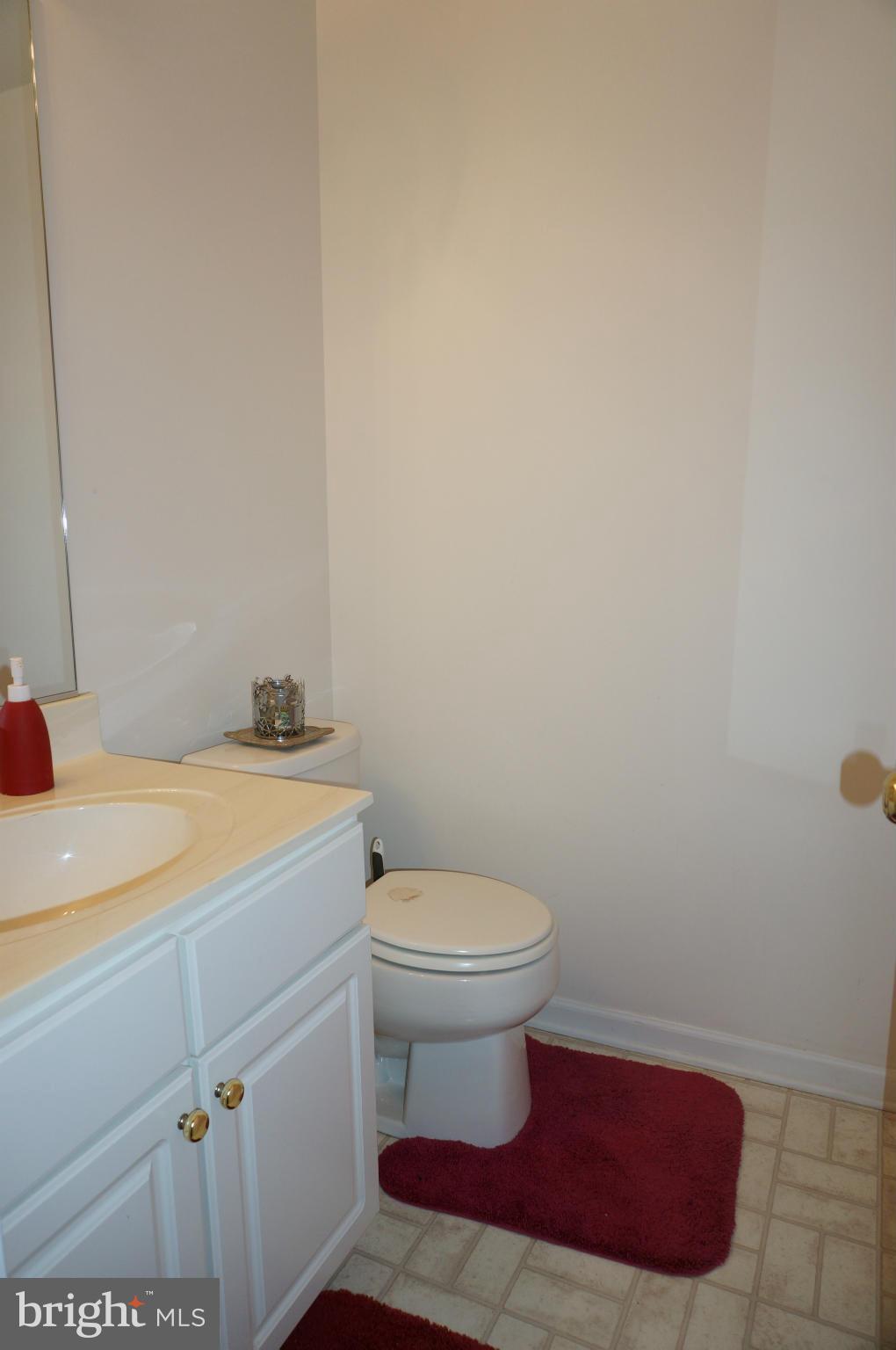 TRAILS AT WOODLOT - Residential Lease