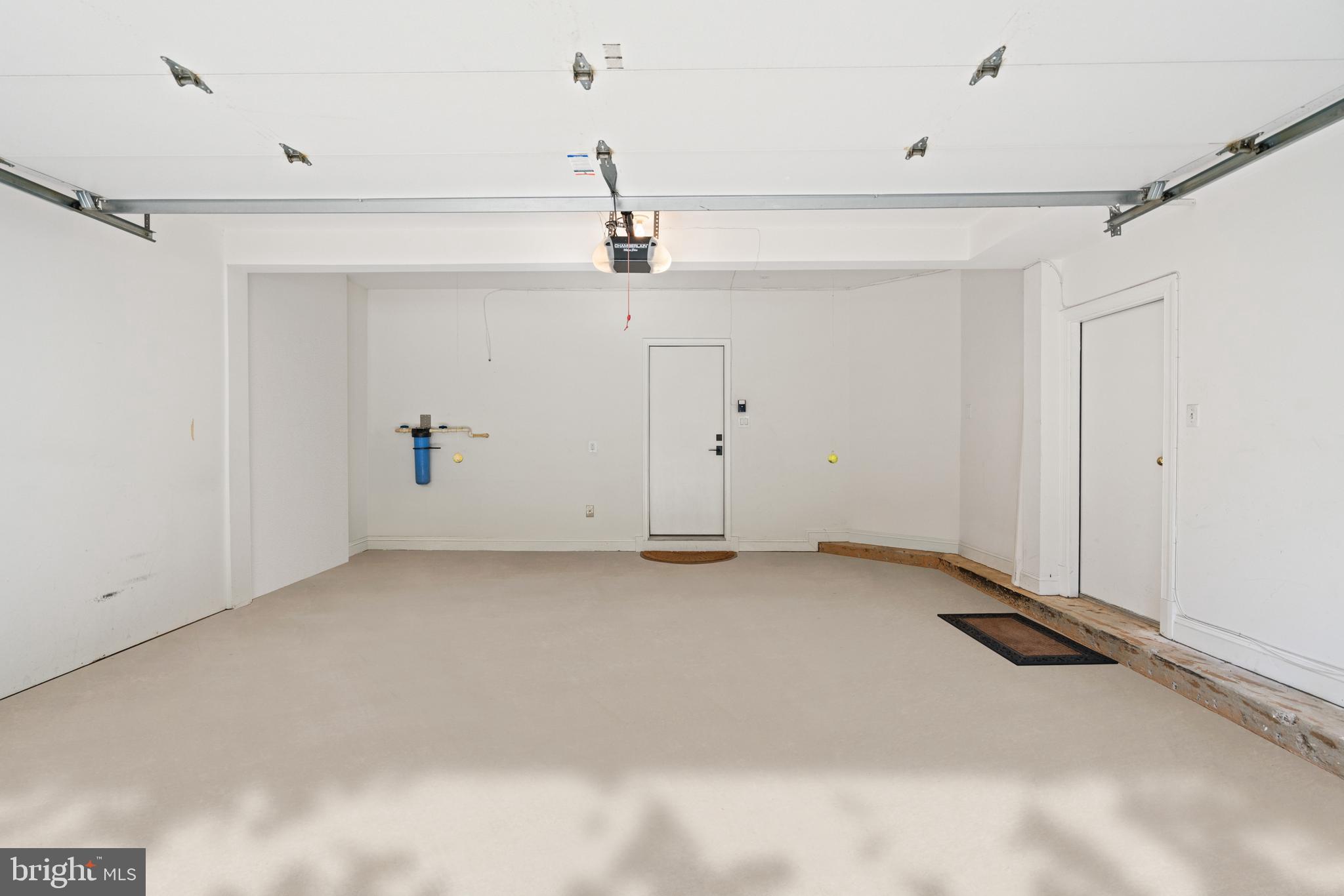 LOCUST RIDGE - Residential