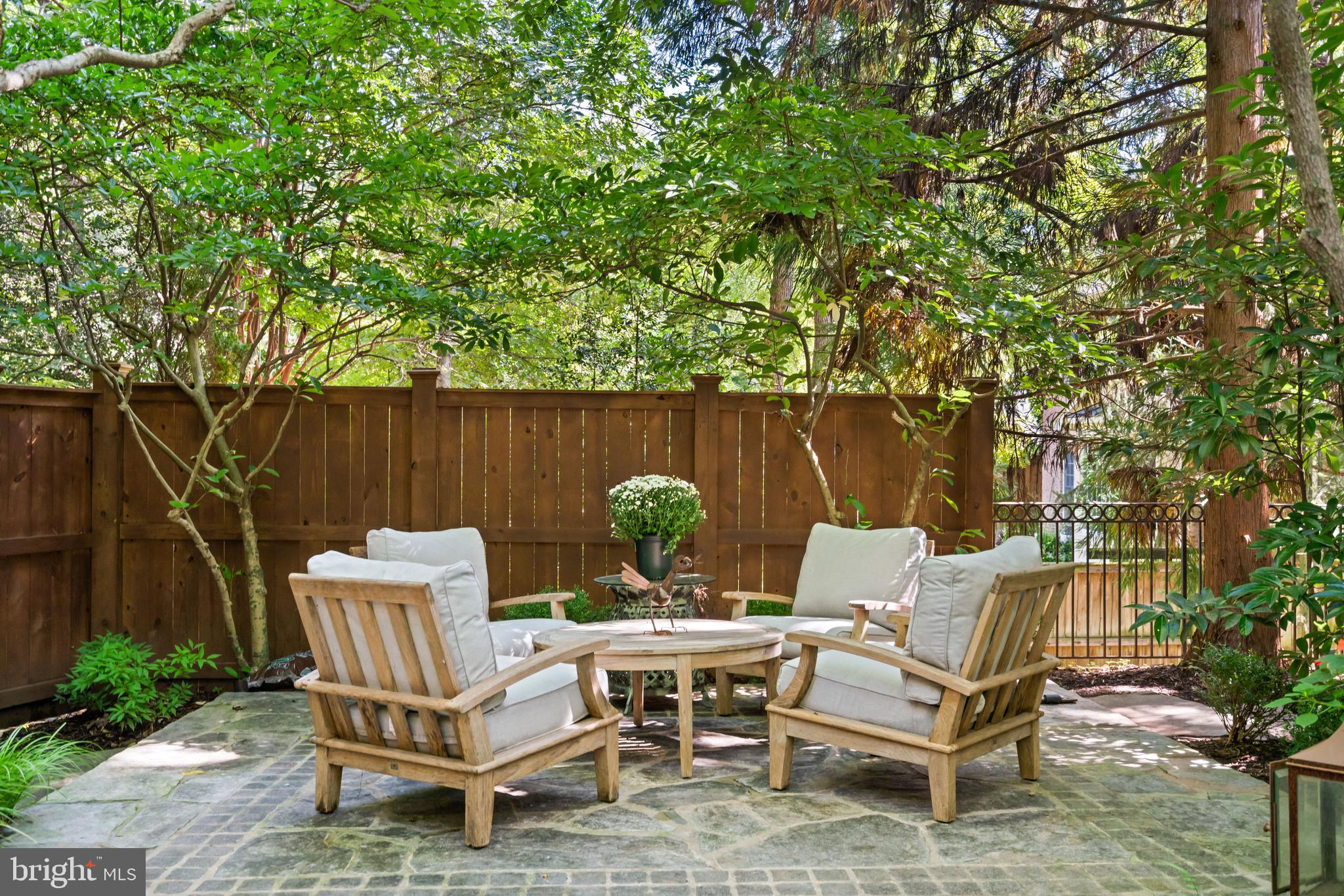 LOCUST RIDGE - Residential