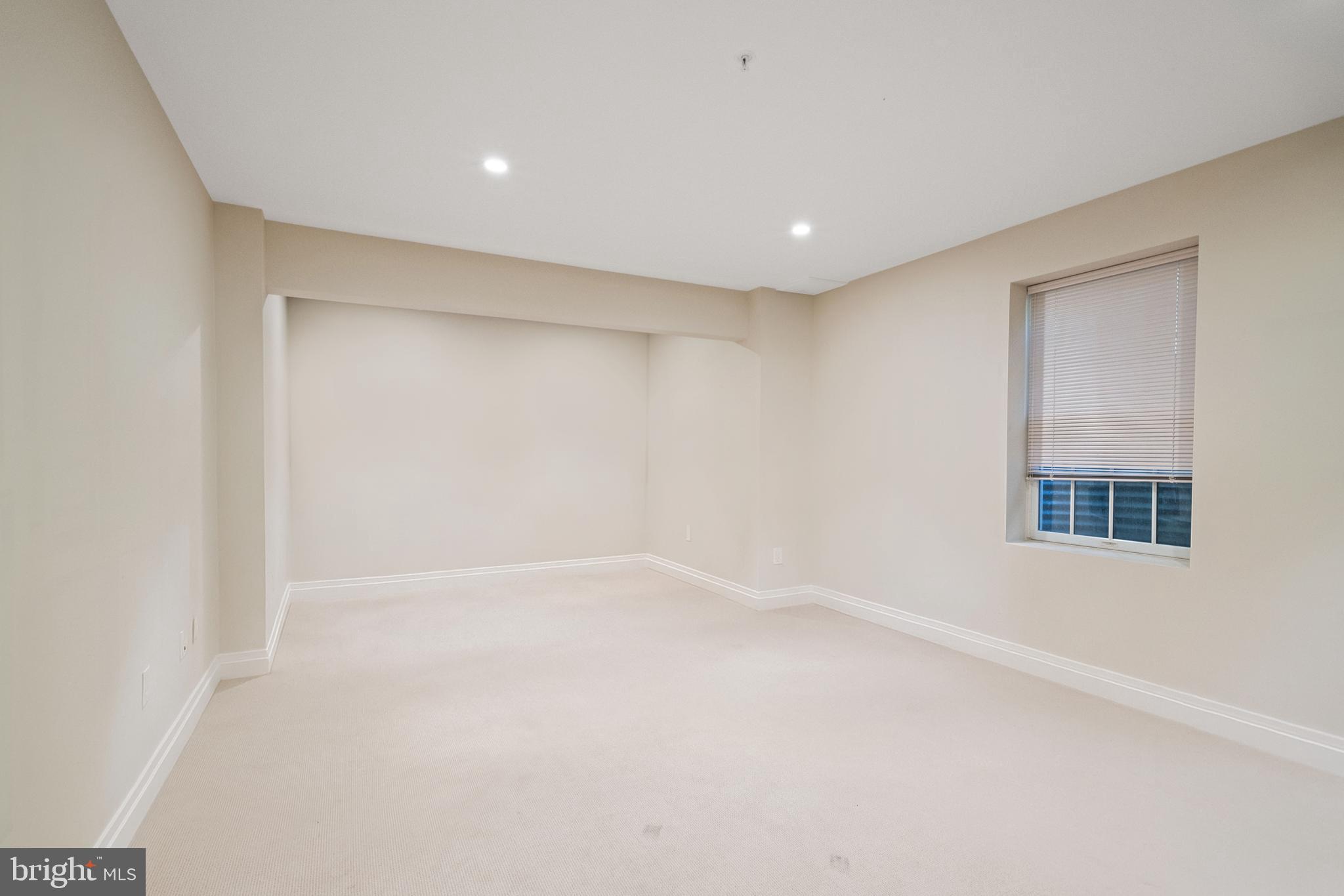 LOCUST RIDGE - Residential