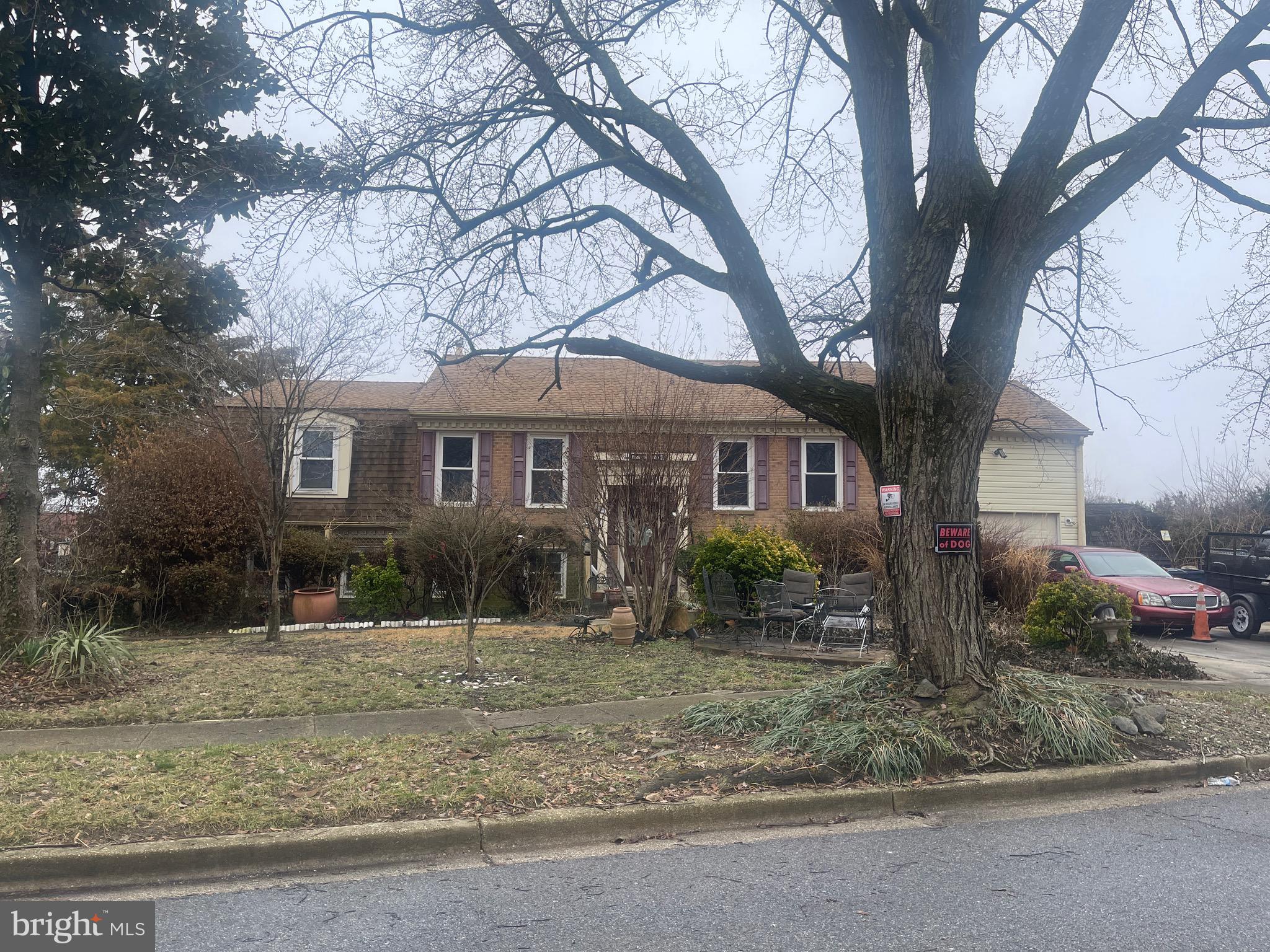 WESTCHESTER MANOR - Residential