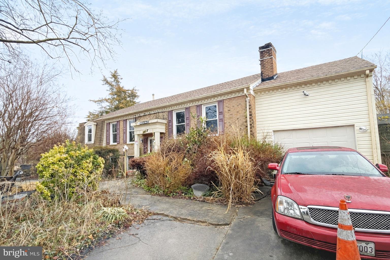 WESTCHESTER MANOR - Residential