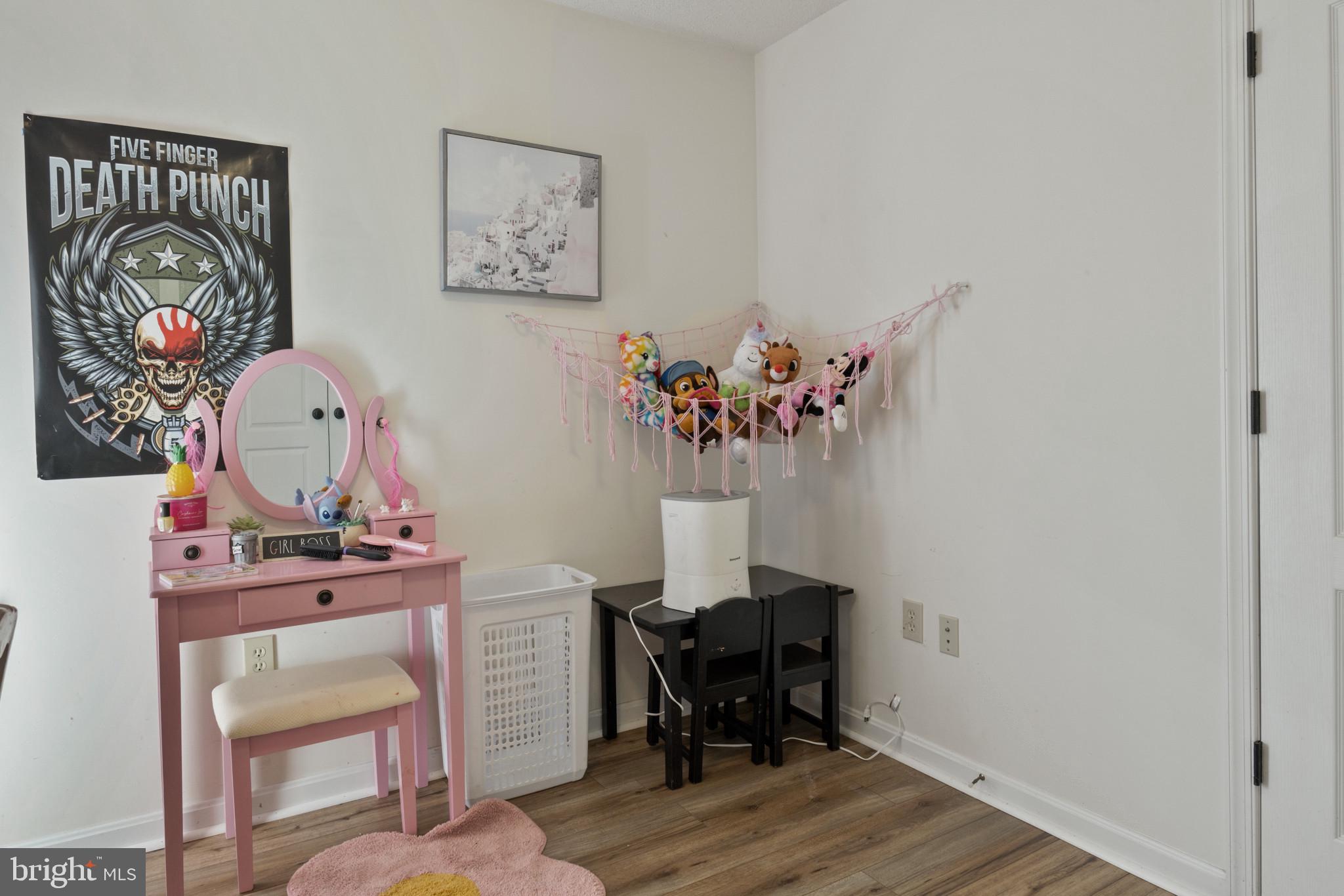 MORGAN II - Residential