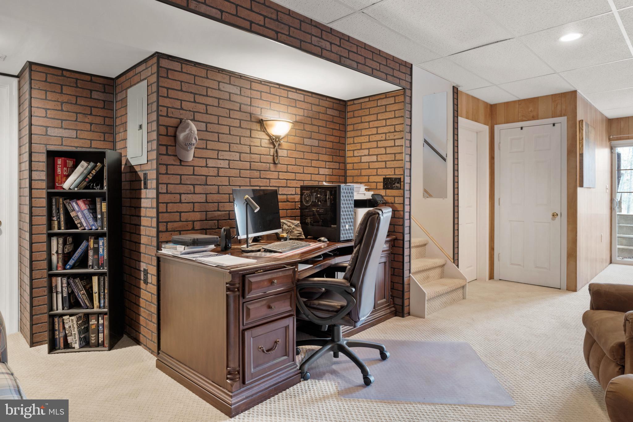 MORGAN II - Residential