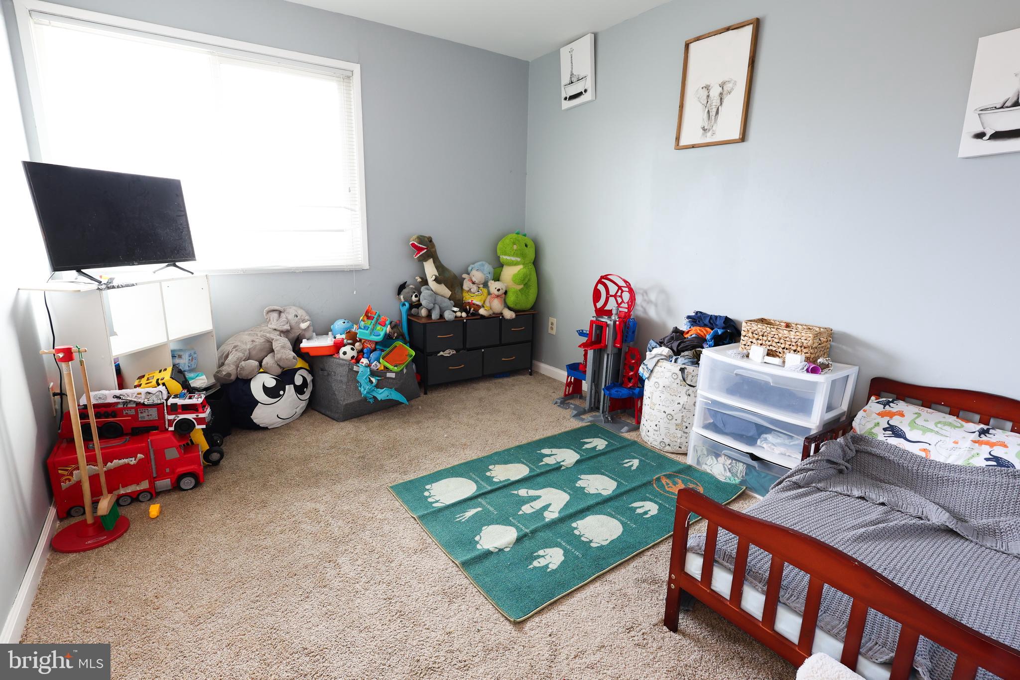 HOLLY HILL CONDOMINIUMS - Residential