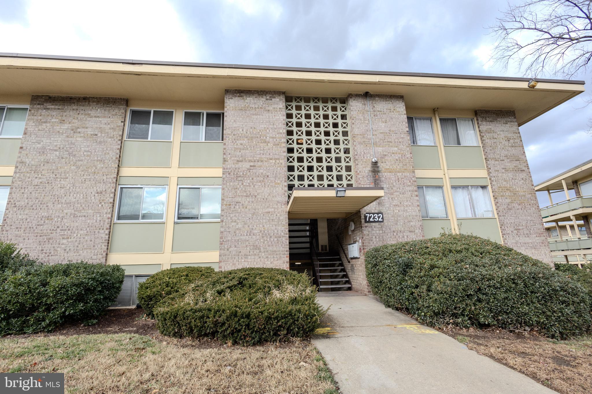 HOLLY HILL CONDOMINIUMS - Residential