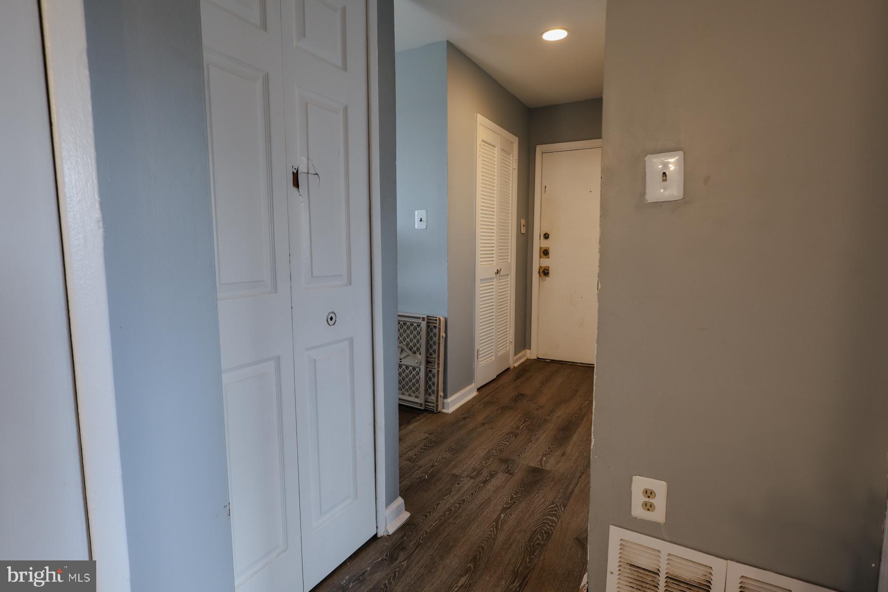 HOLLY HILL CONDOMINIUMS - Residential