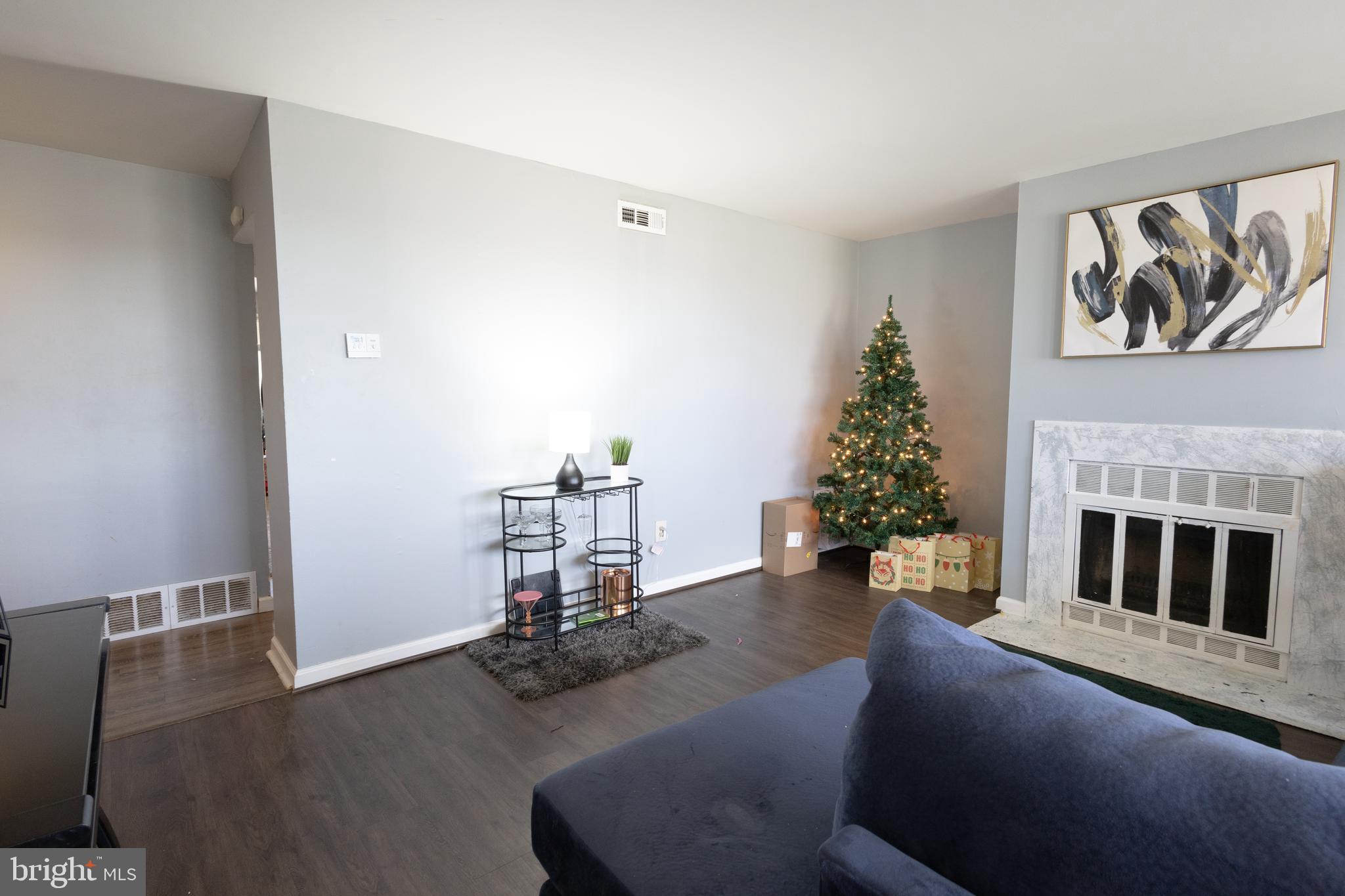 HOLLY HILL CONDOMINIUMS - Residential