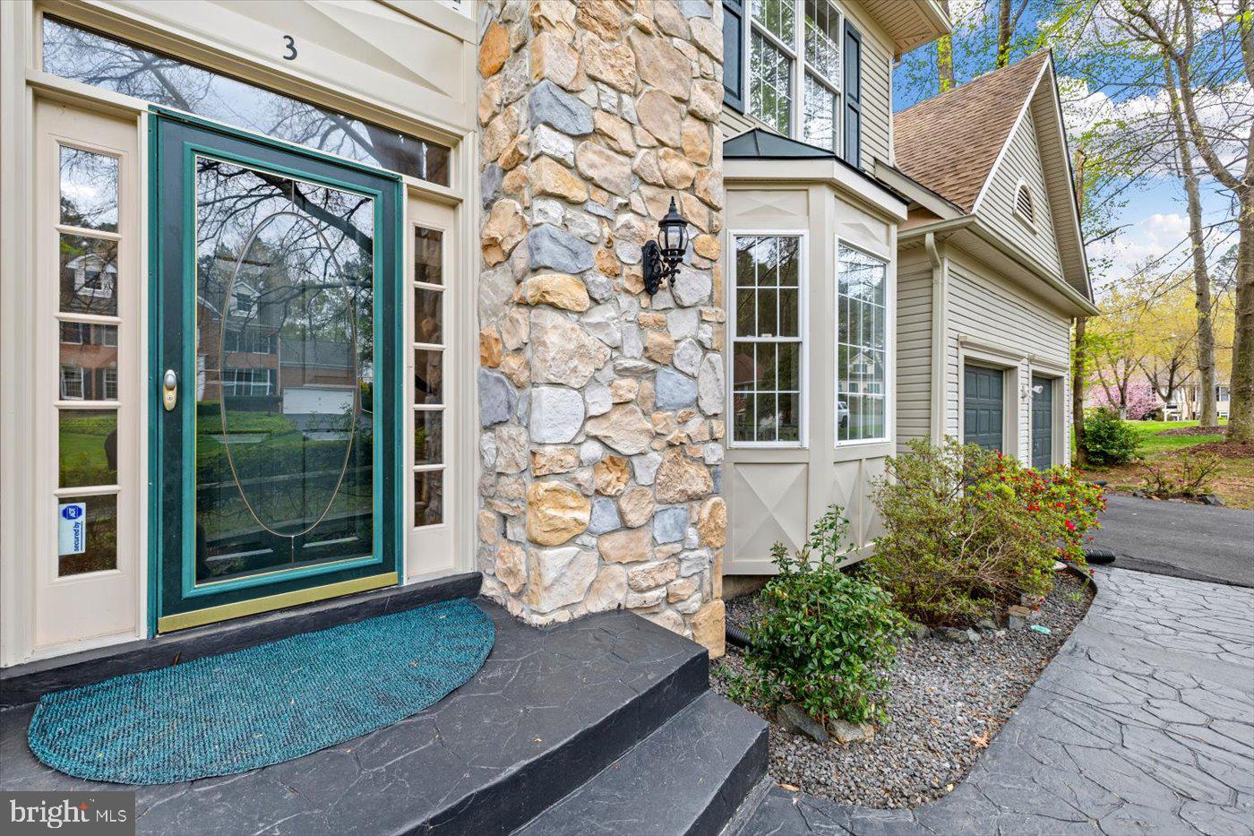 3 BRIDGECREEK COURT