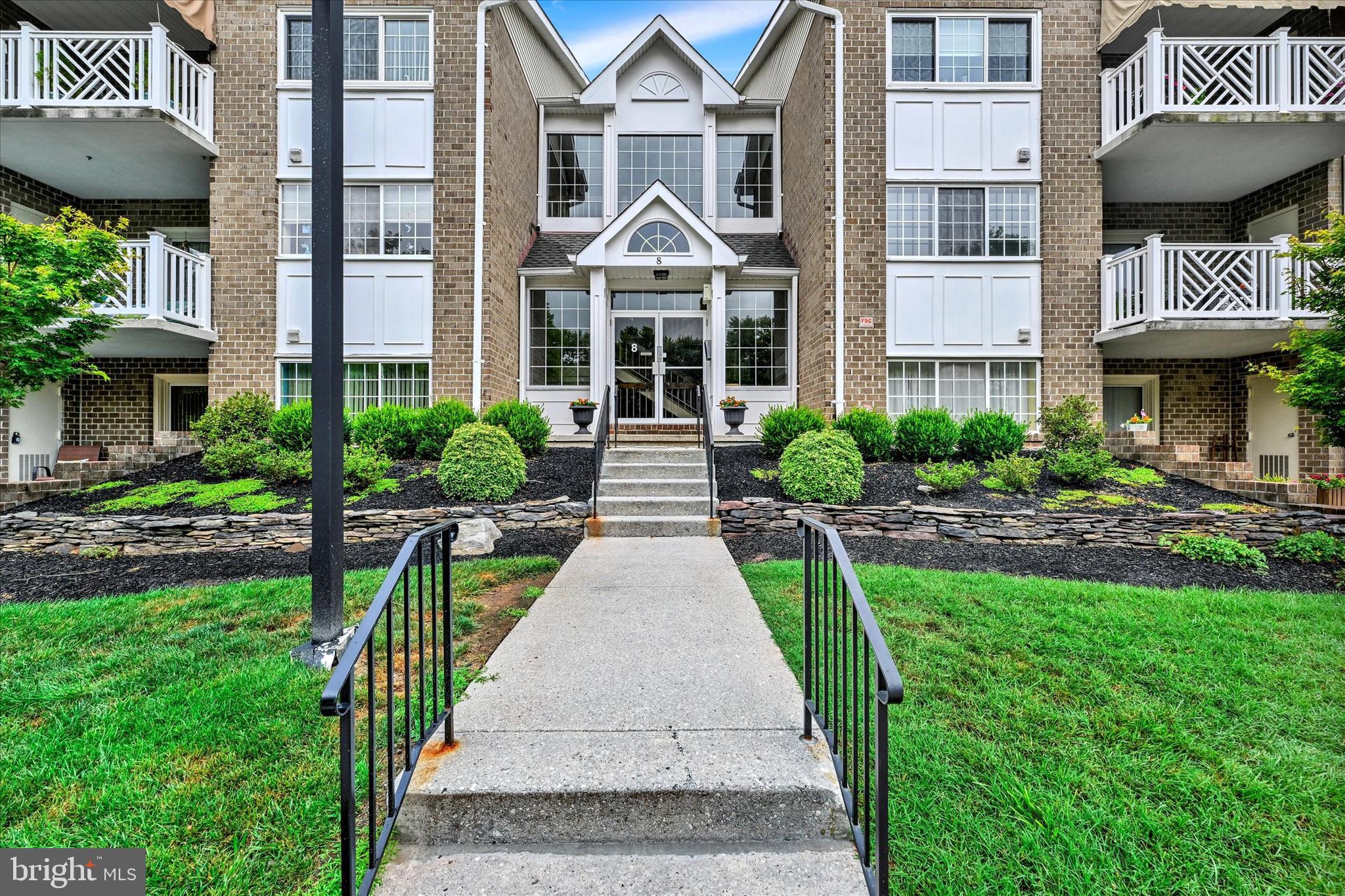 8 BANDON COURT 101