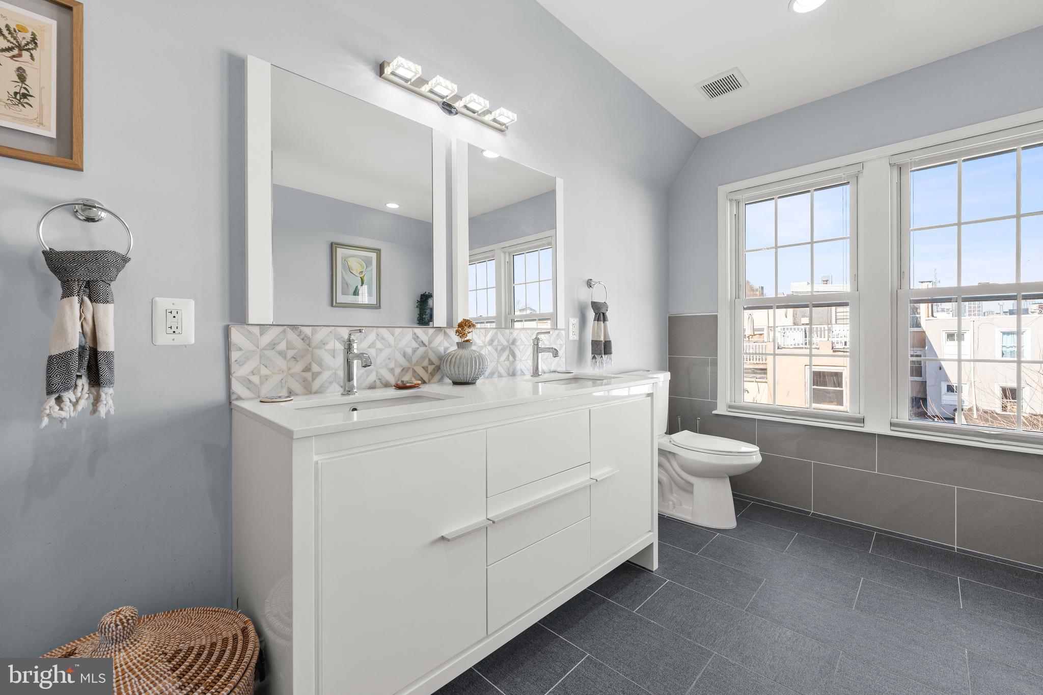 EAST PASSYUNK CROSSING - Residential