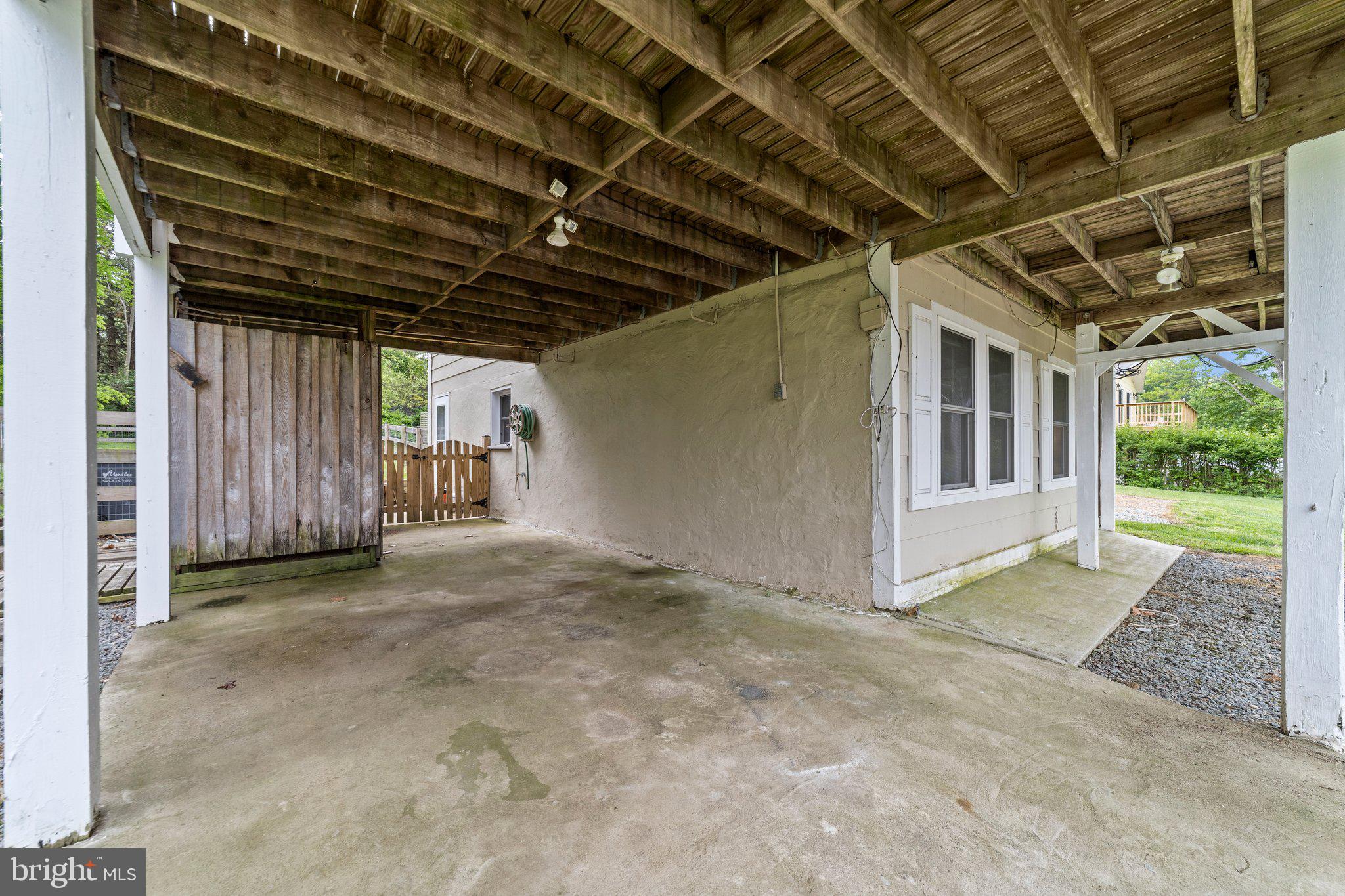 BLUE RIDGE SHORES - Residential