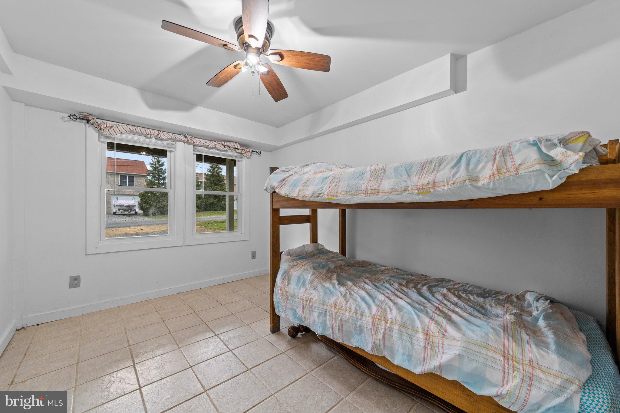 BLUE RIDGE SHORES - Residential