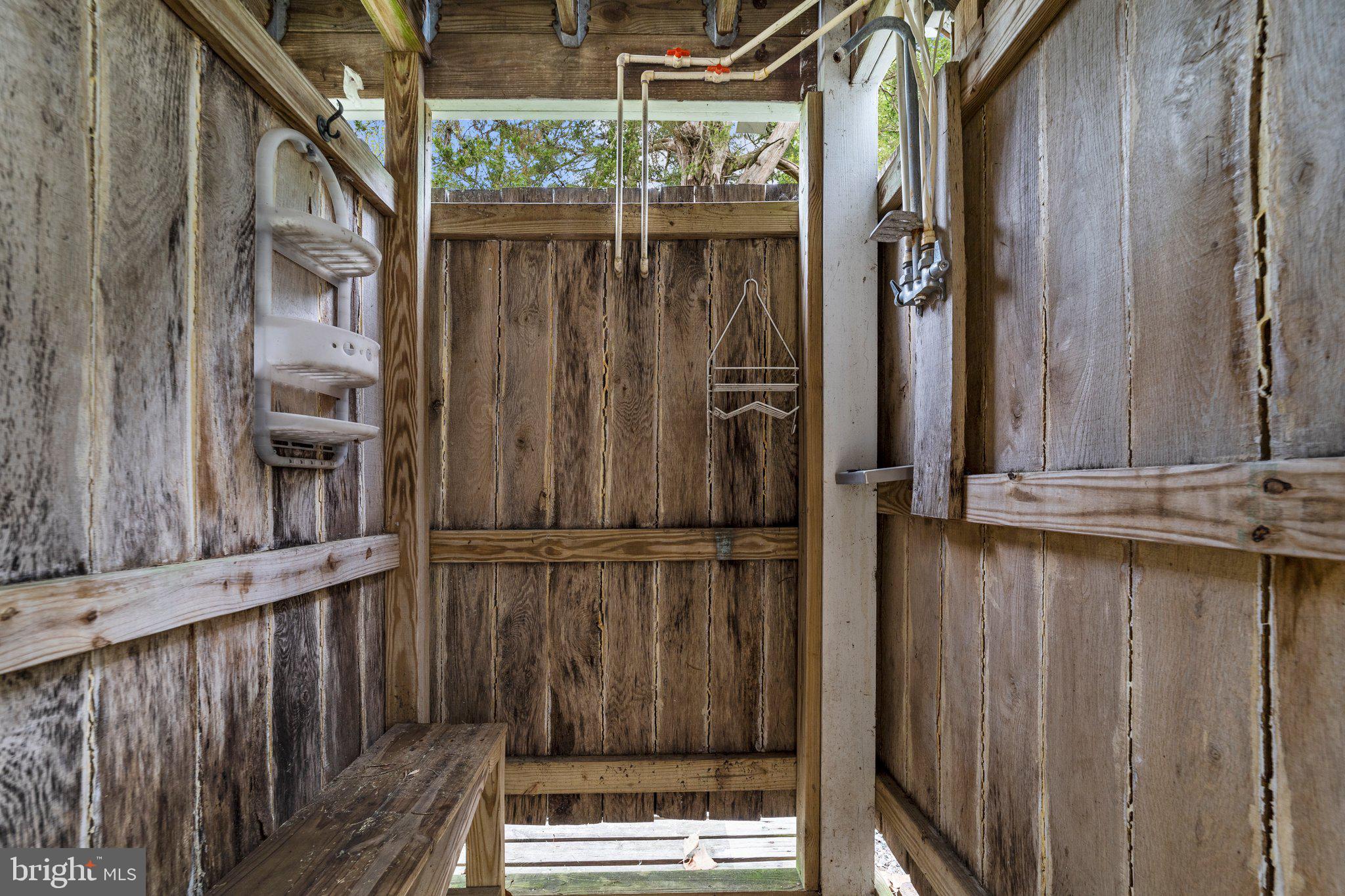 BLUE RIDGE SHORES - Residential