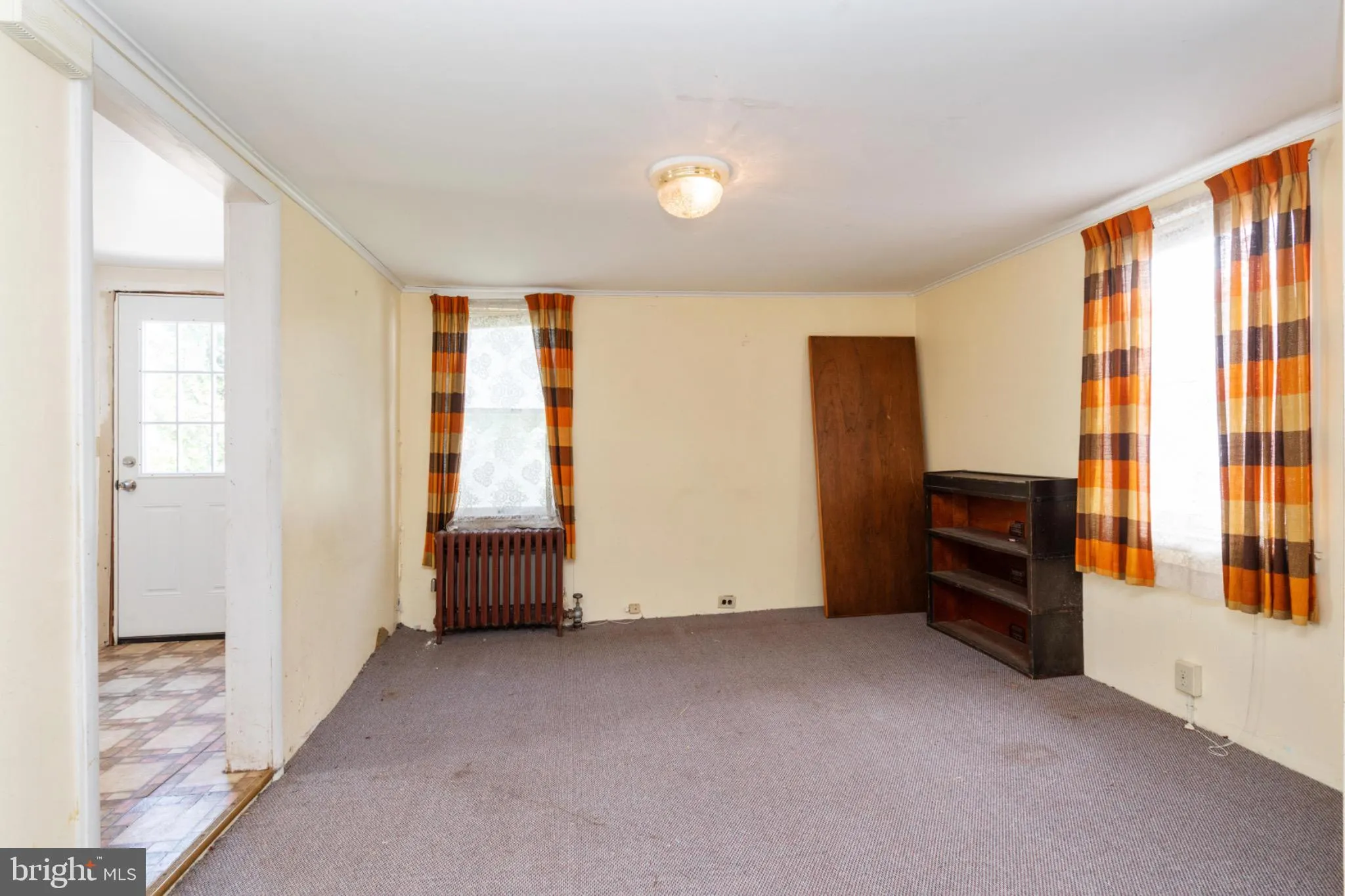 Princeton, New Jersey 08542, United States, 3 Bedrooms Bedrooms, ,1 BathroomBathrooms,Residential,Contingent,198106