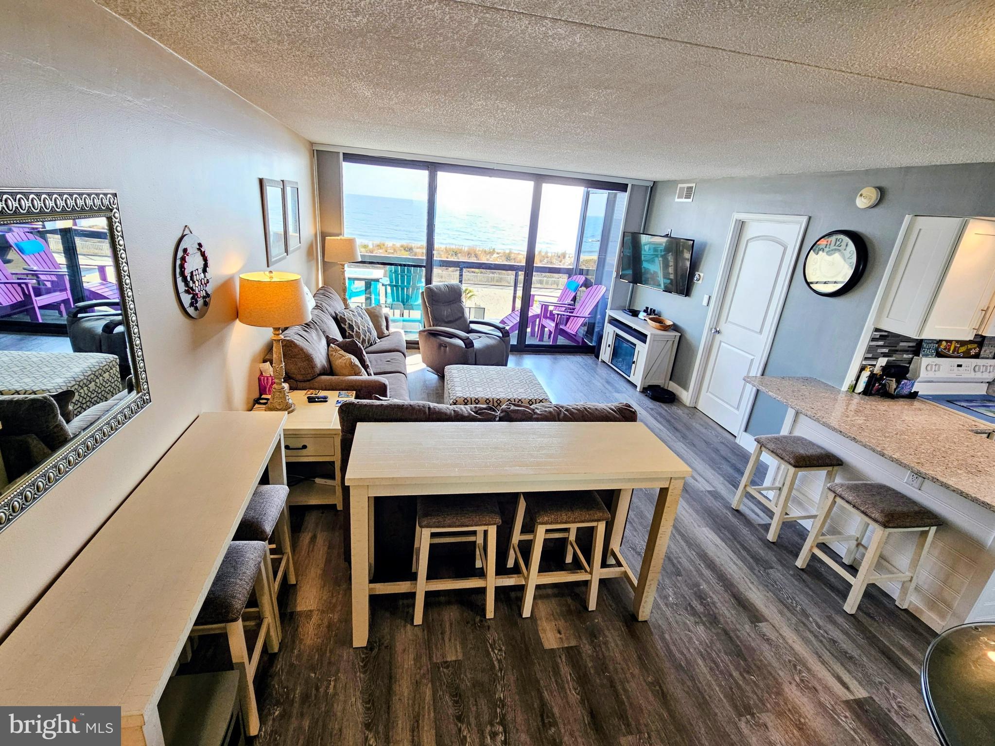 10900 COASTAL HIGHWAY 212