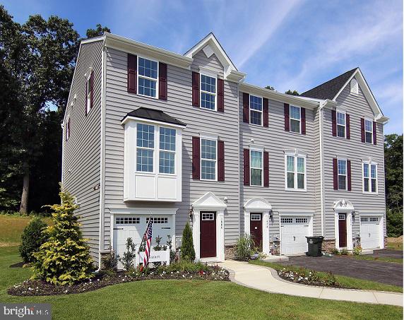 POTOMAC STATION - Residential