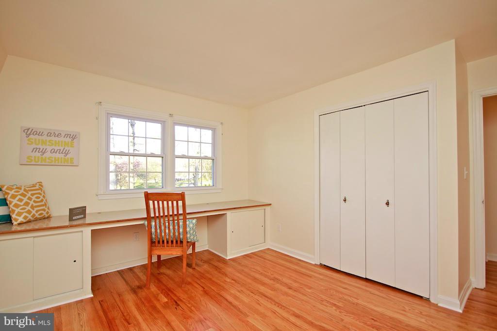 KENSINGTON - Residential