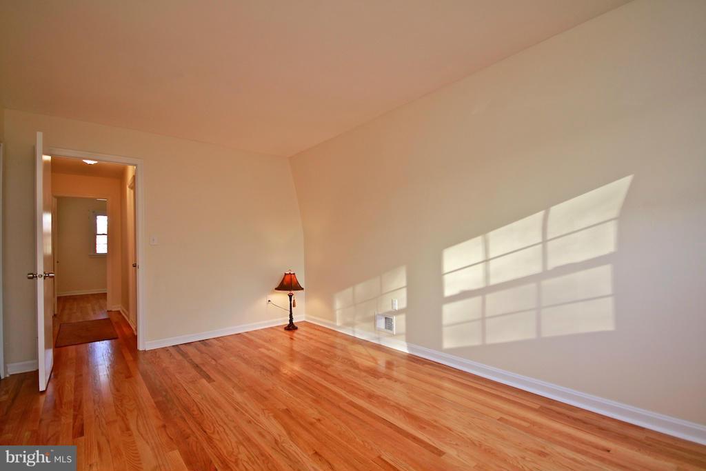 KENSINGTON - Residential