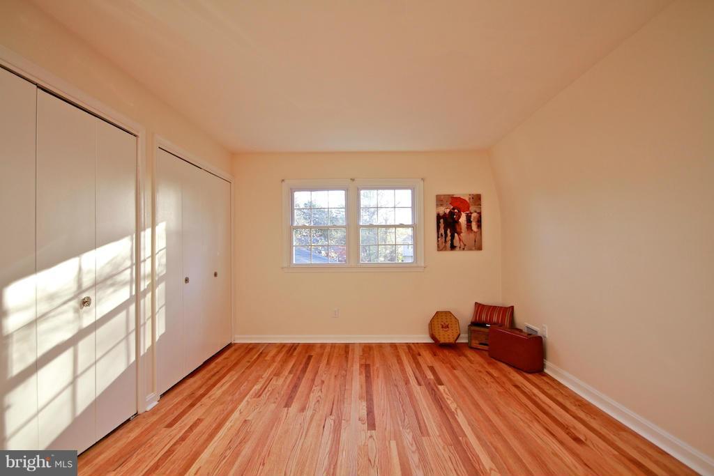 KENSINGTON - Residential