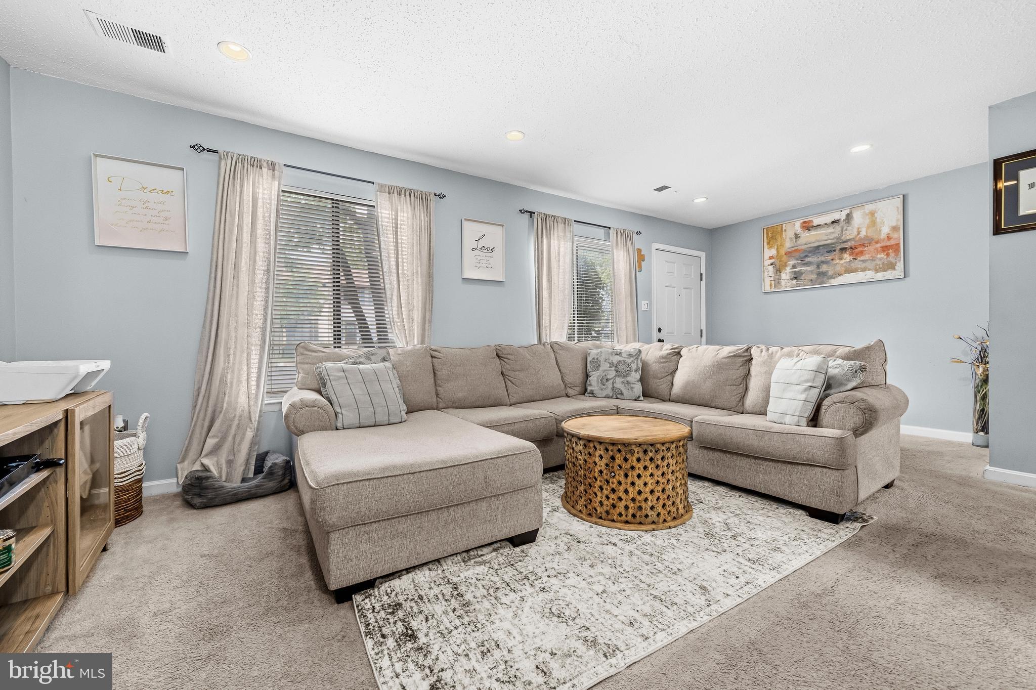 2555 FOX RIDGE COURT