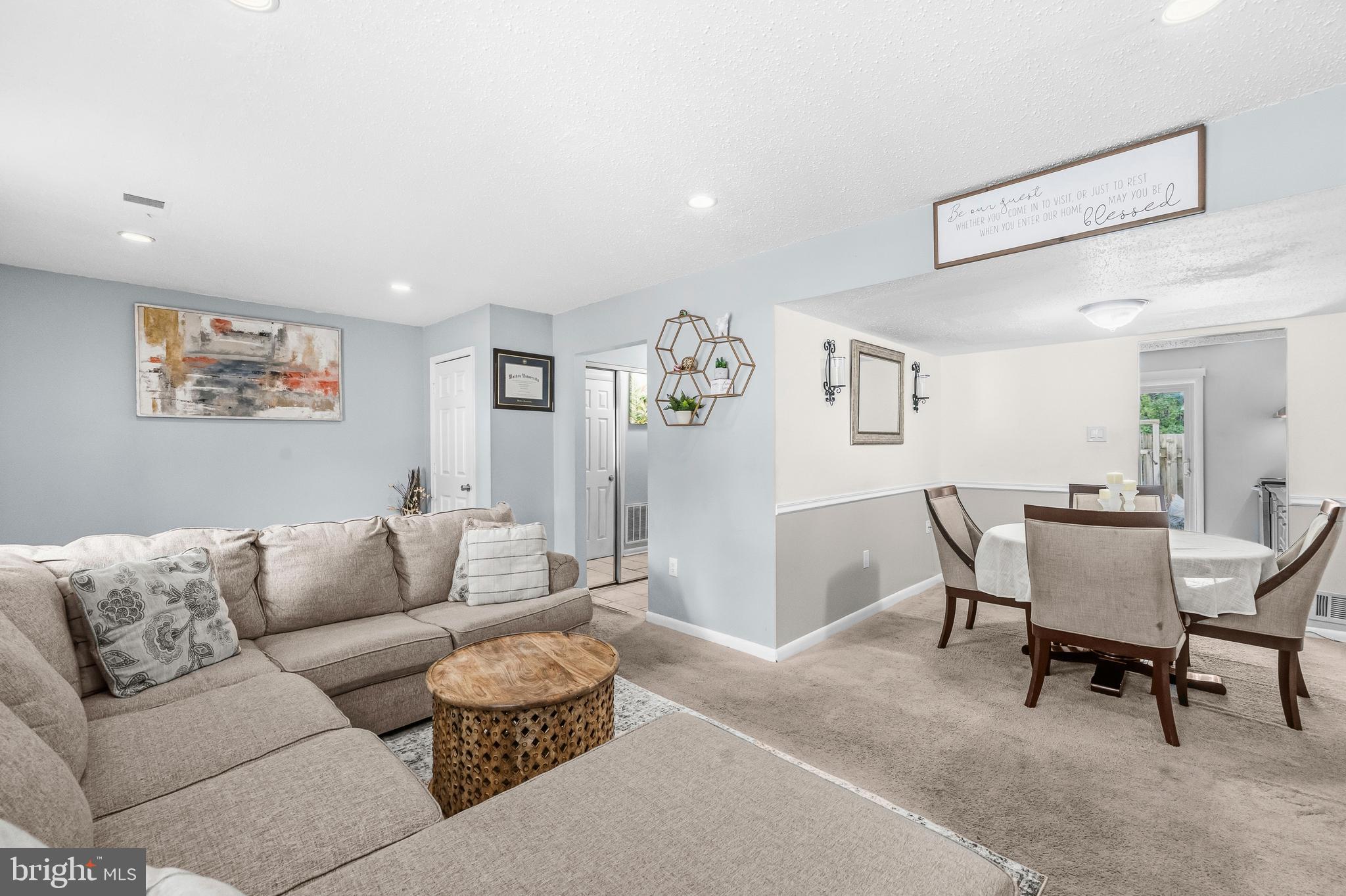 2555 FOX RIDGE COURT