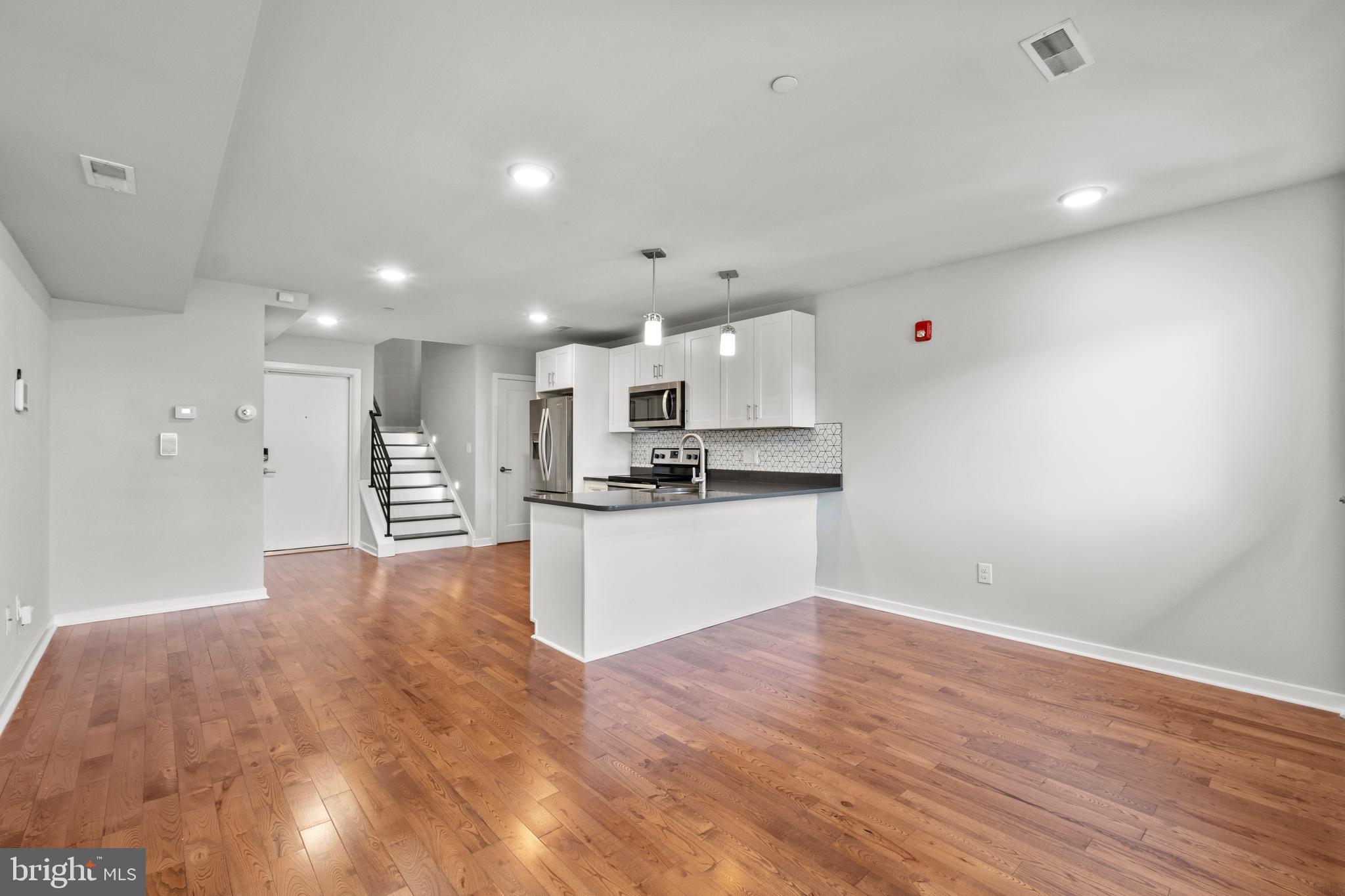OLDE KENSINGTON - Residential Income