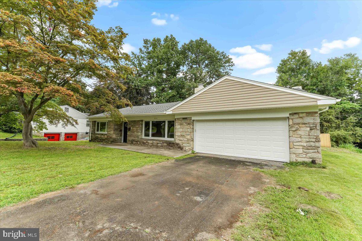 BROOKTHORPE HILLS - Residential Lease