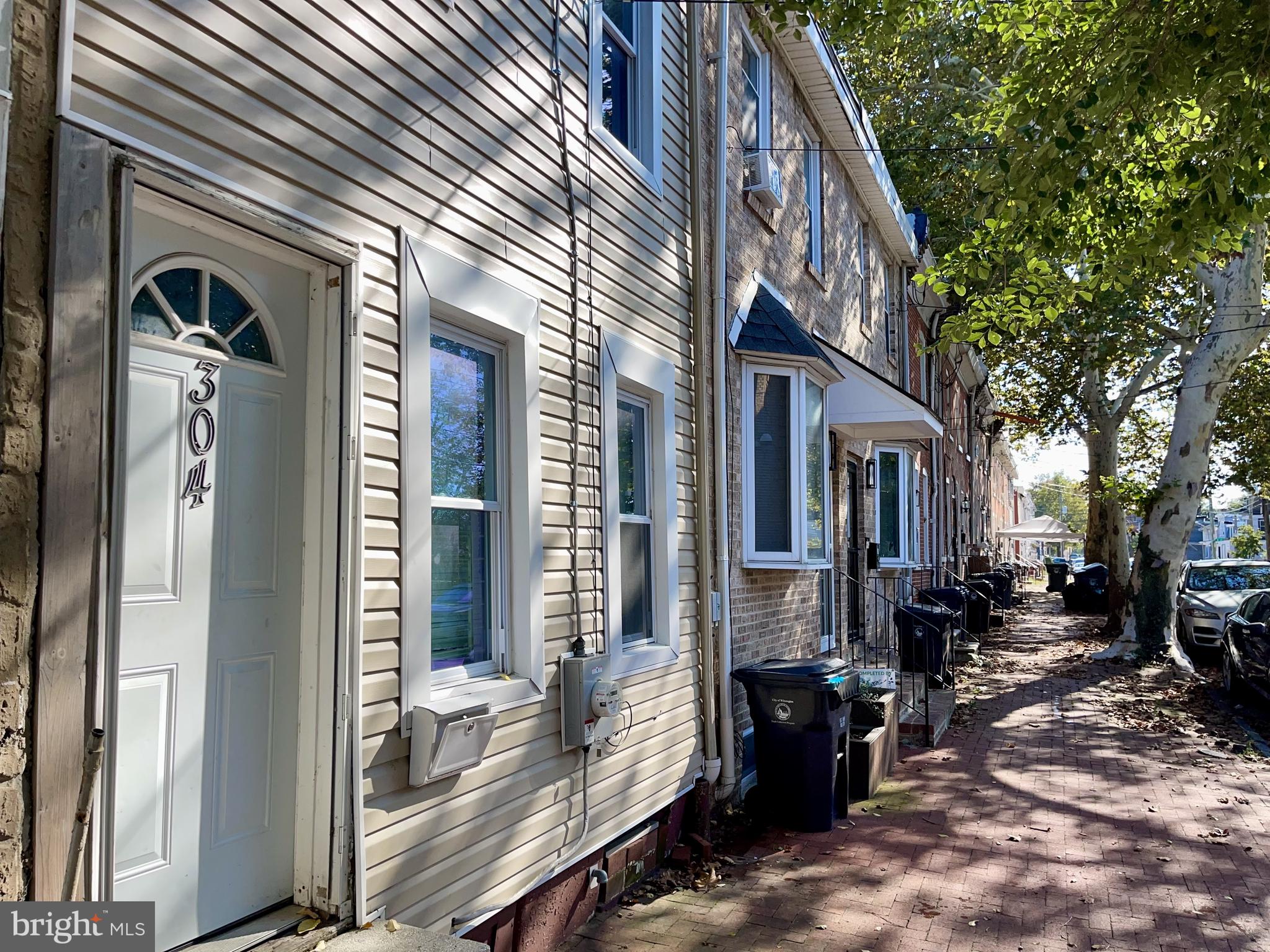 304 S CLAYMONT STREET