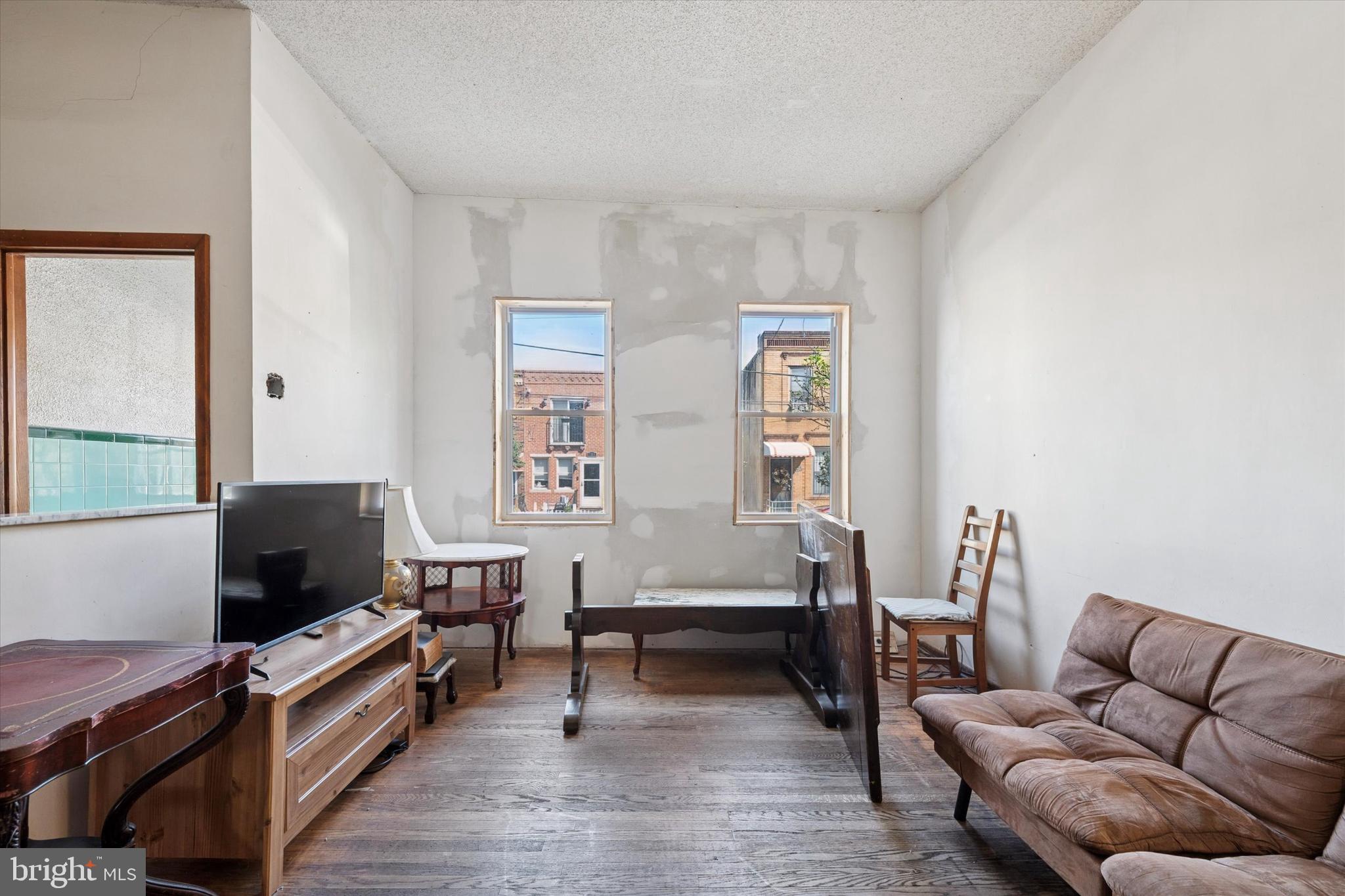 PASSYUNK SQUARE - Residential