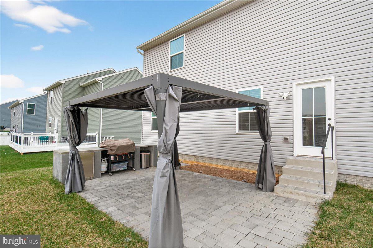 104 CHARLOTTE STREET